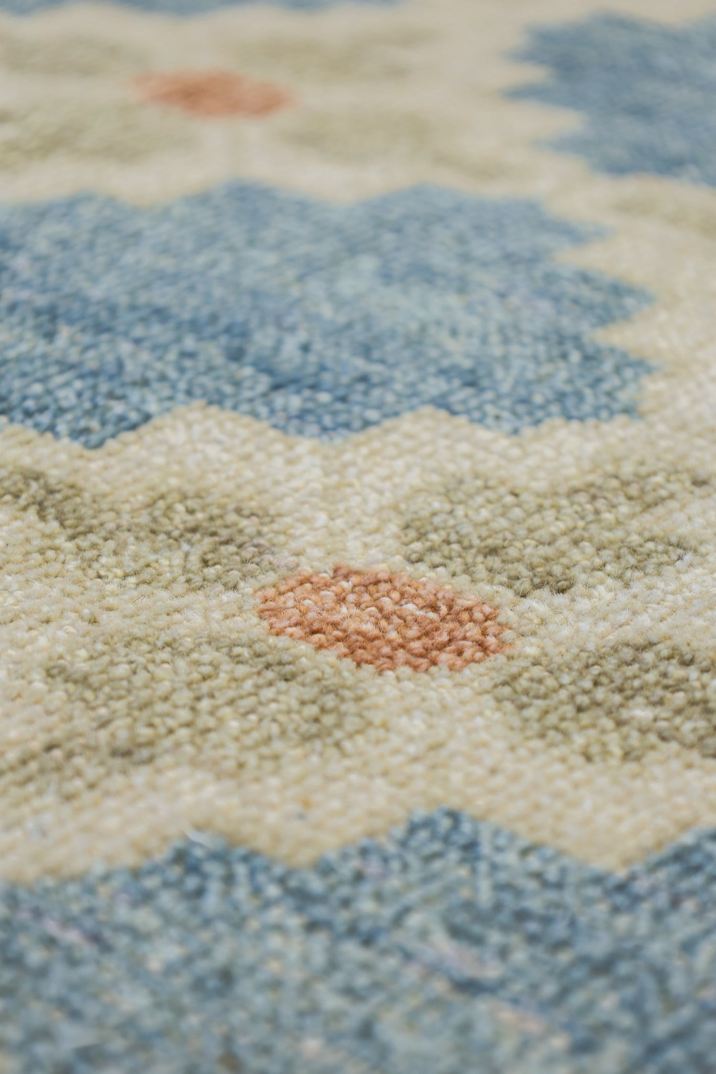 Nordic Handwoven Transitional Rug, J79996