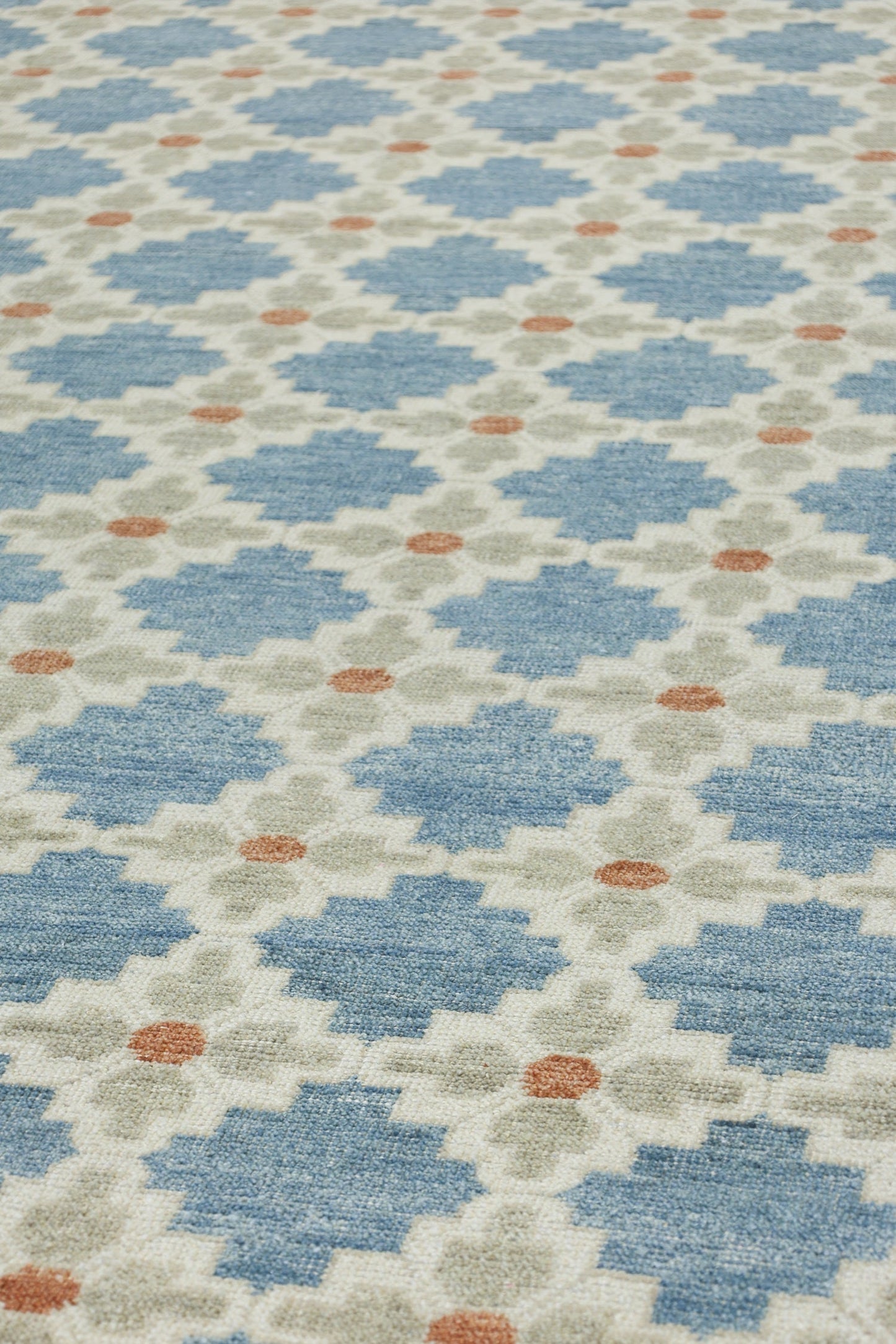 Nordic Handwoven Transitional Rug, J80001