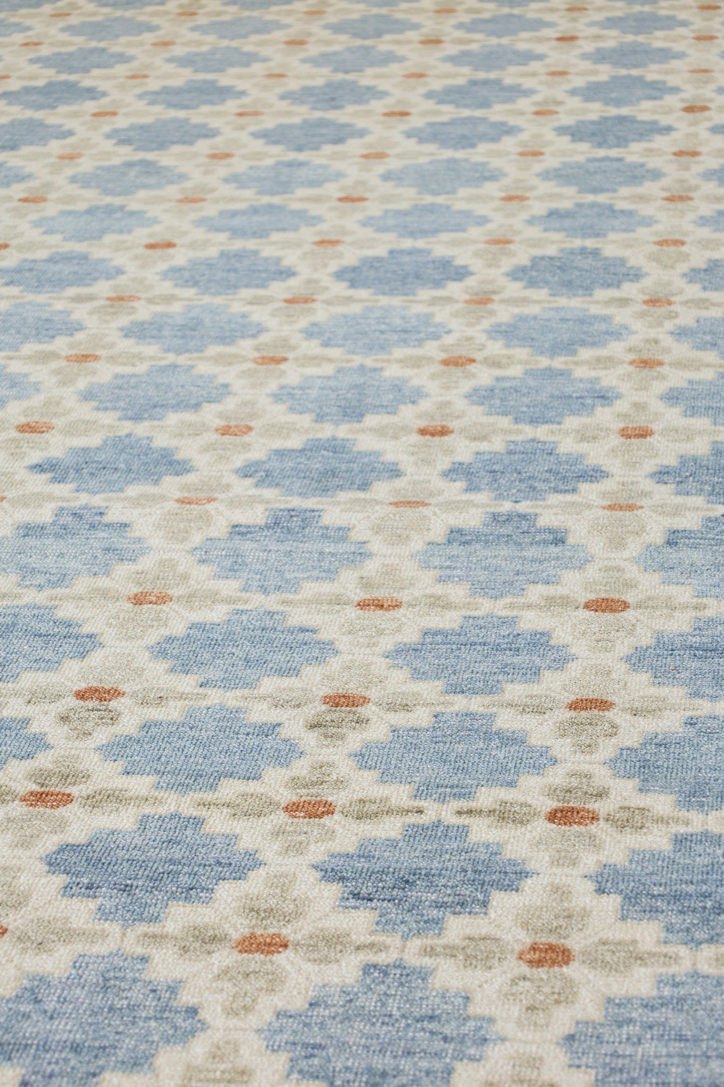Nordic Handwoven Transitional Rug, J80019