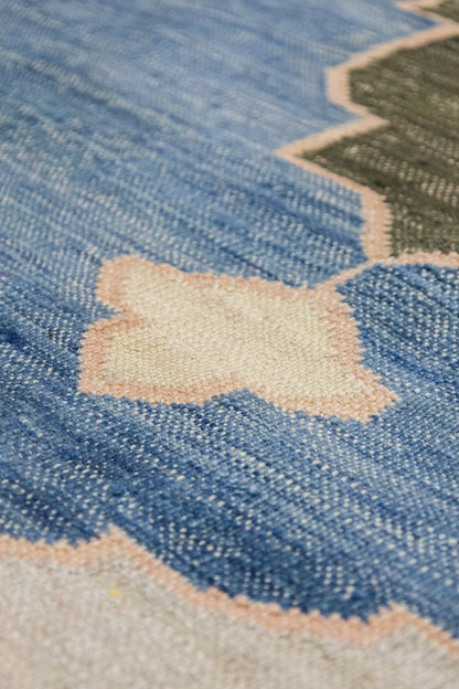 Open Field Handwoven Transitional Rug, J88475