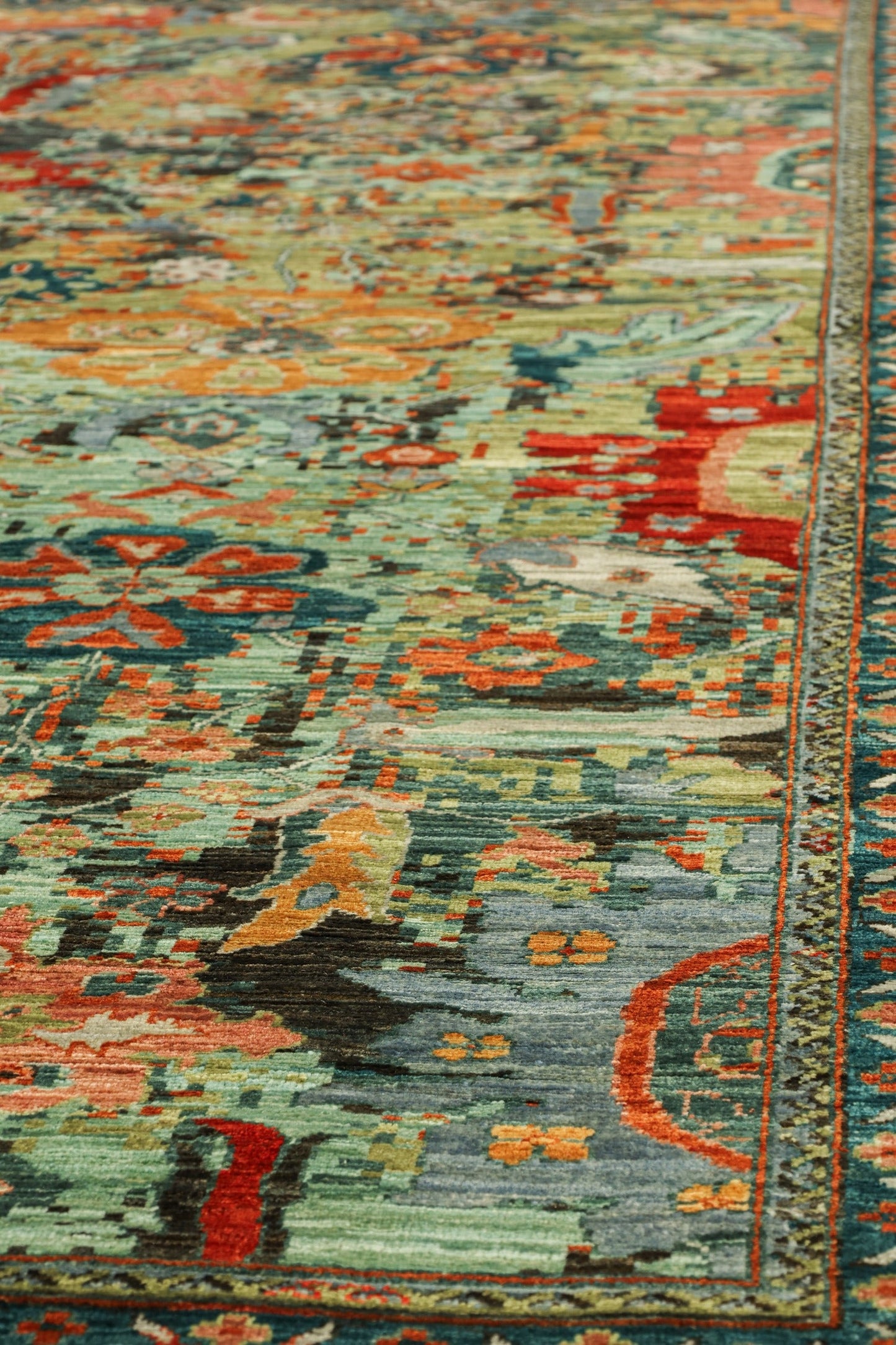 Palmette Handwoven Transitional Rug, J81094