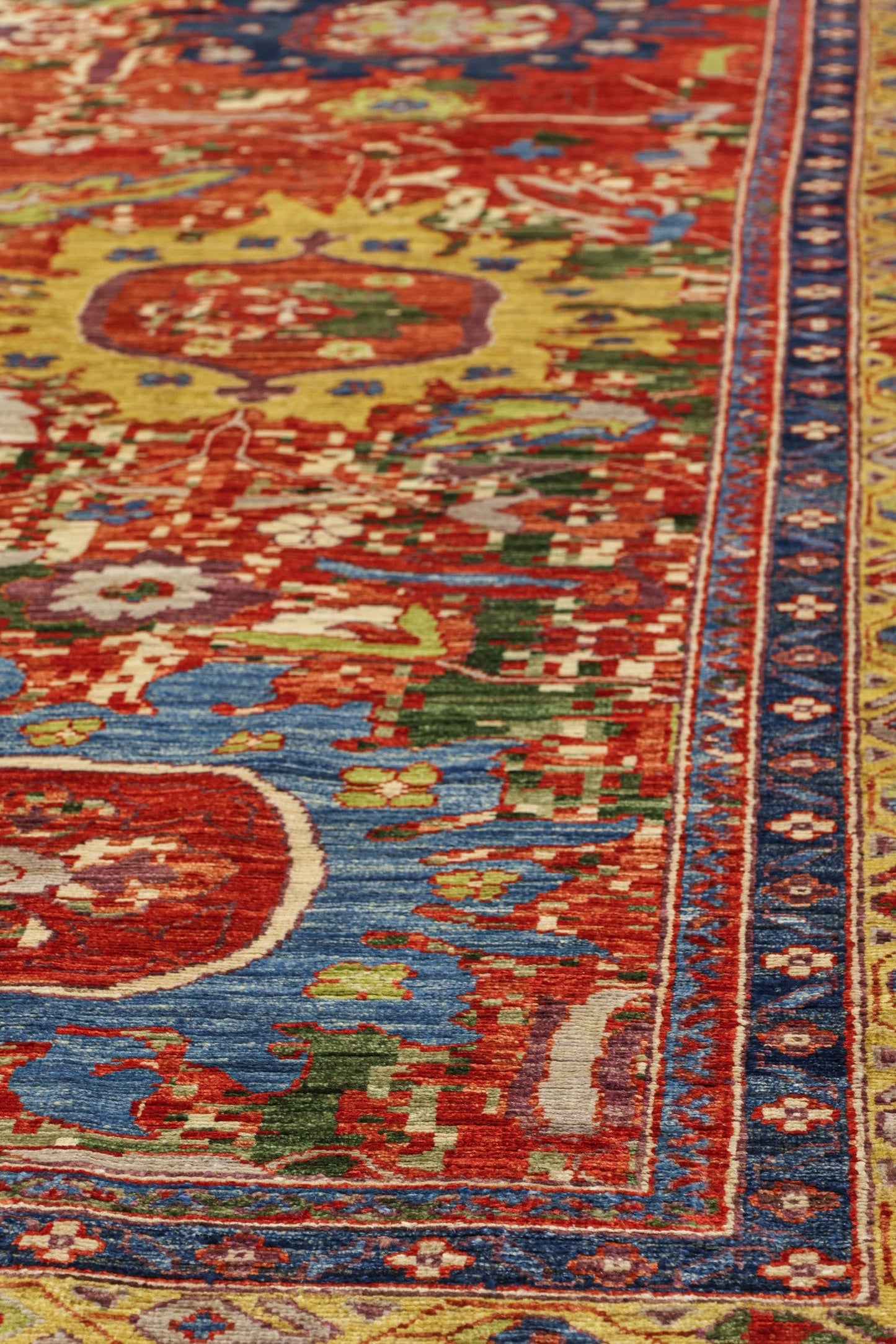 Palmette Handwoven Transitional Rug, J81110