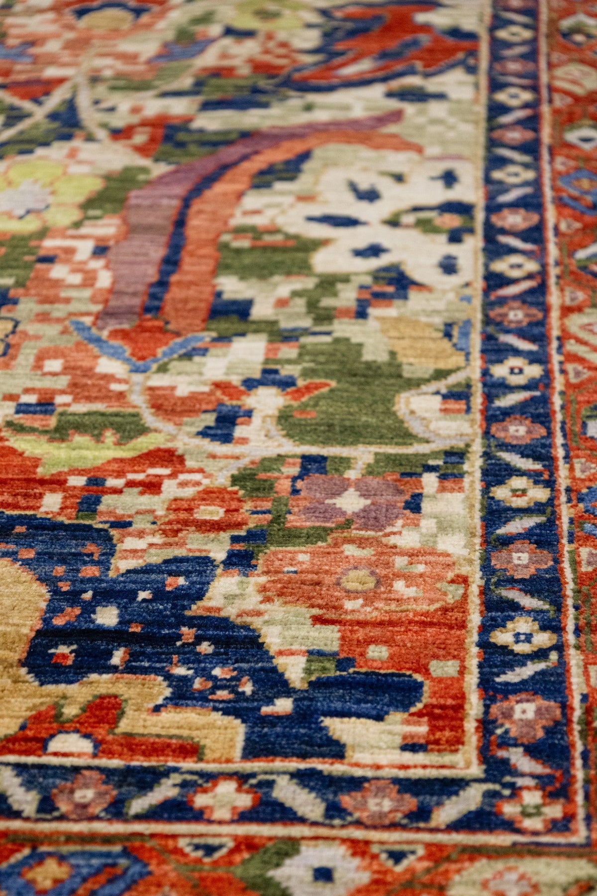 Palmette Handwoven Transitional Rug, J89226