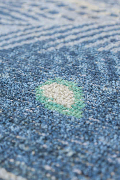 Peacock Feather Handwoven Transitional Rug, J79986