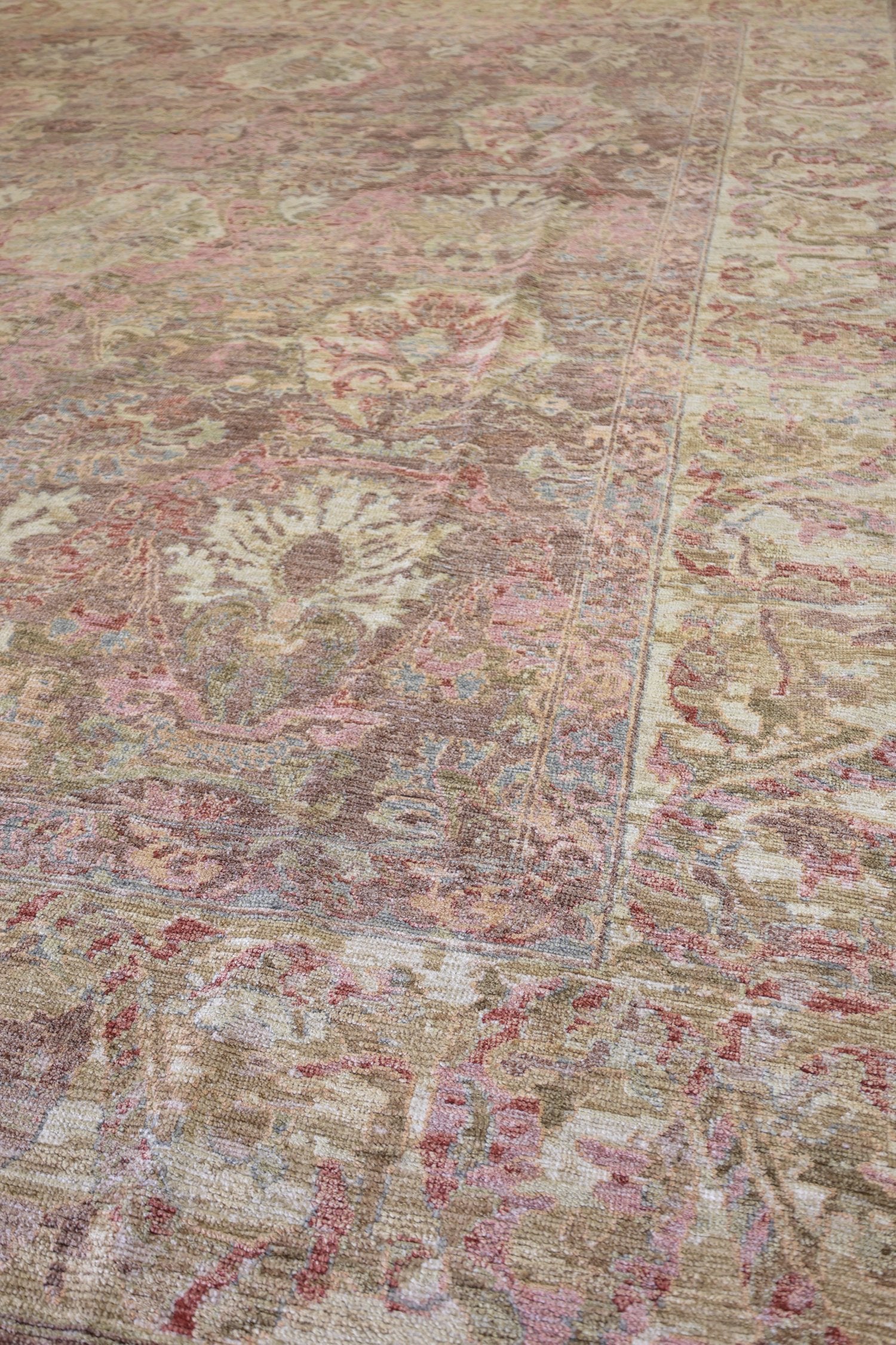Persian Trellis Handwoven Transitional Rug, J75786