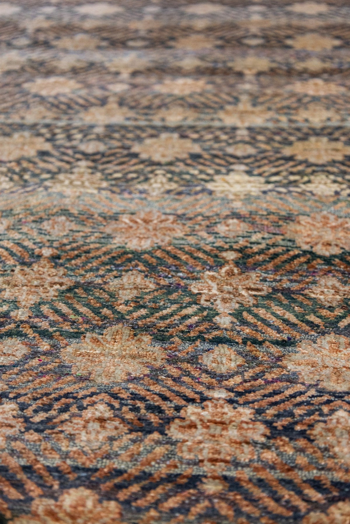 Petite Repeat Handwoven Transitional Rug, J88444