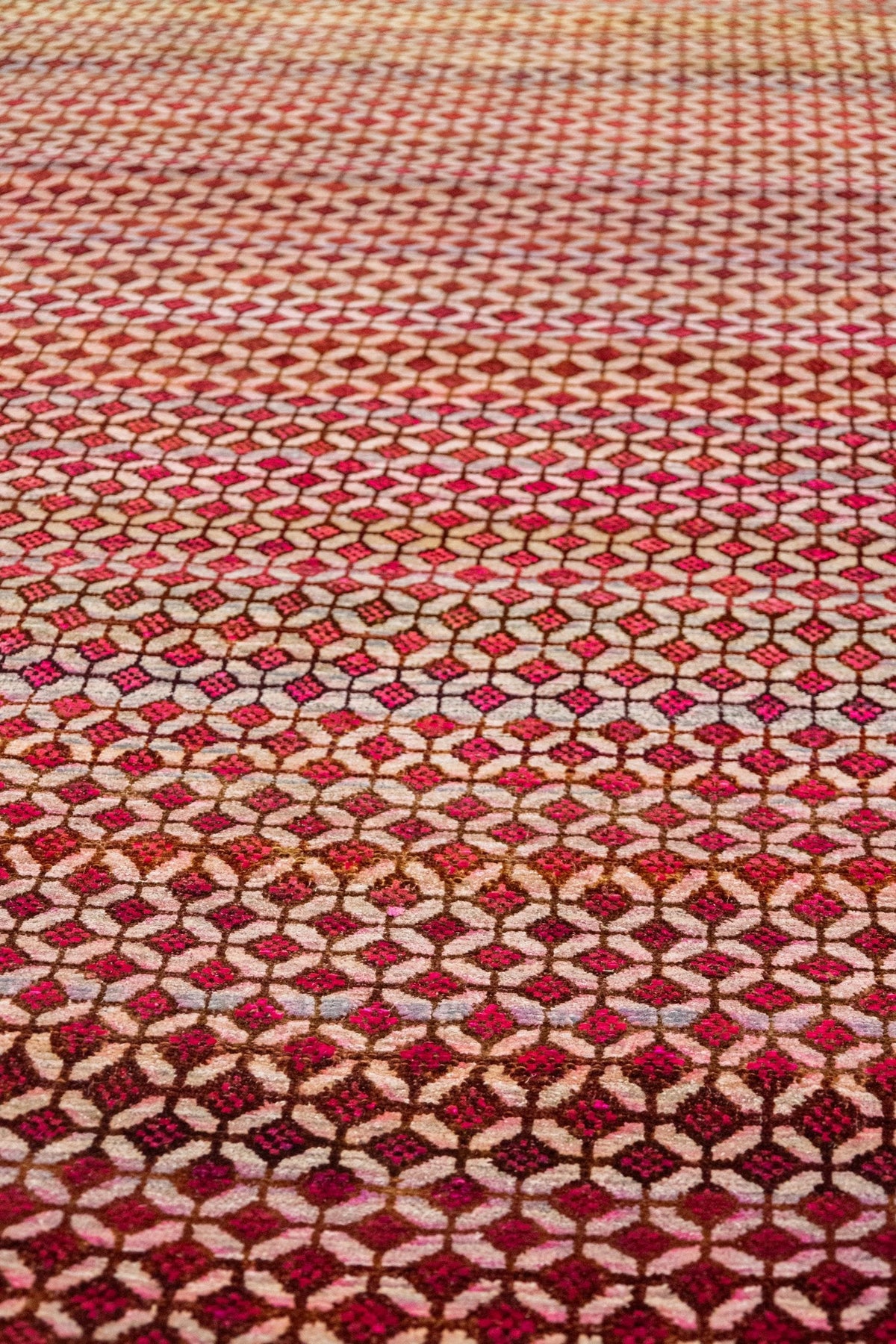 Petite Repeat Handwoven Transitional Rug, J88447