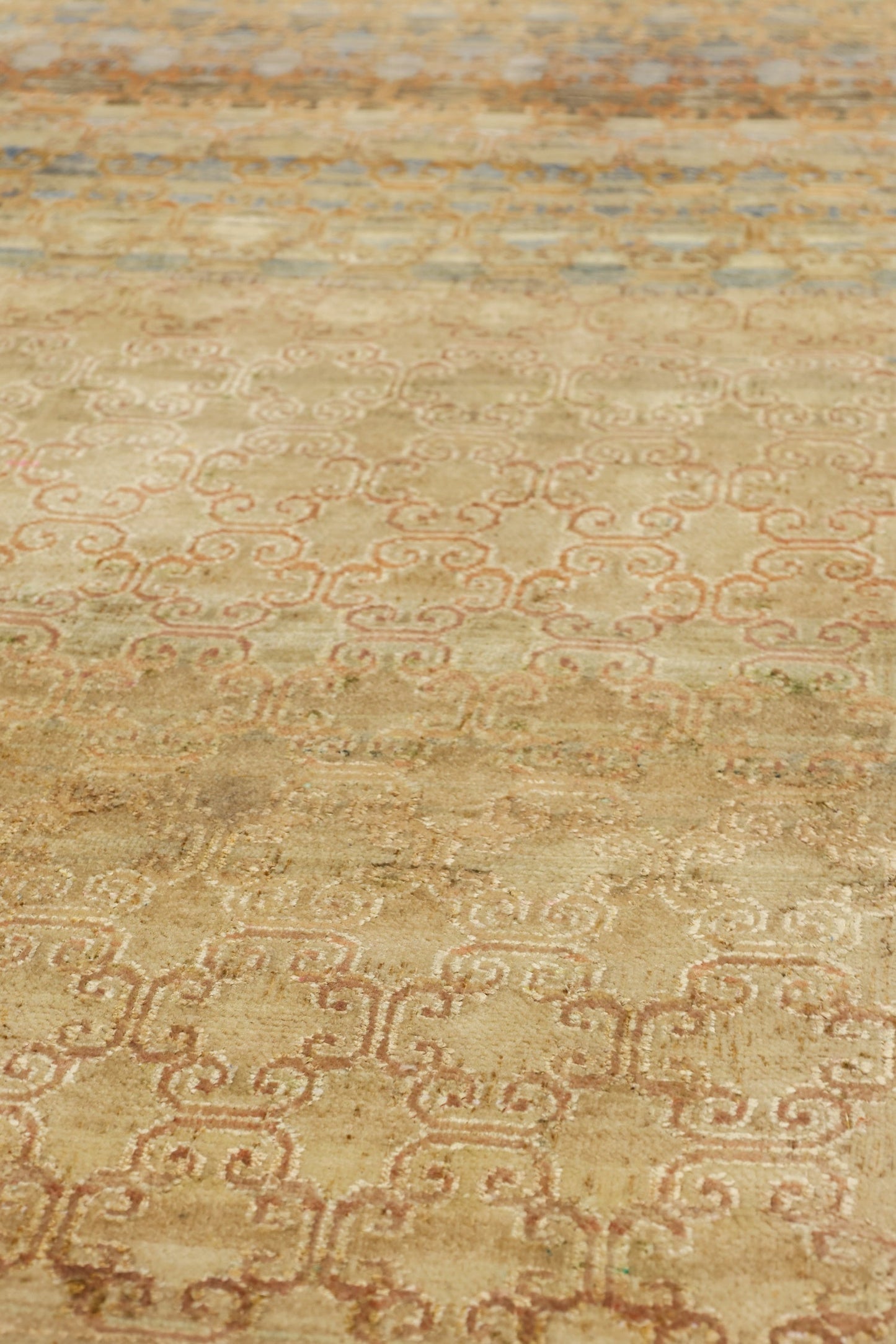 Petite Samarkand Handwoven Transitional Rug, J80579