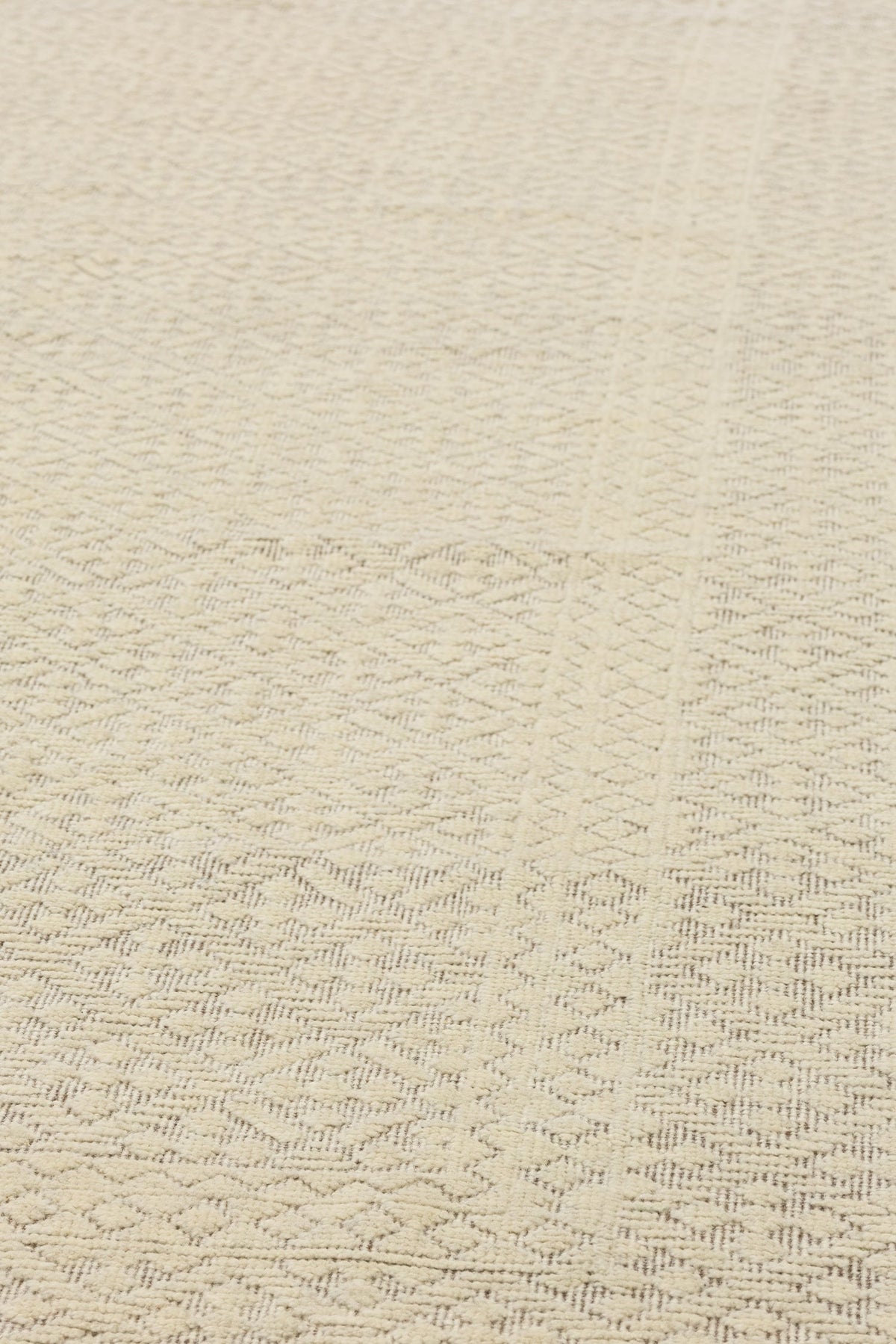 Philippe Handwoven Transitional Rug, J80820