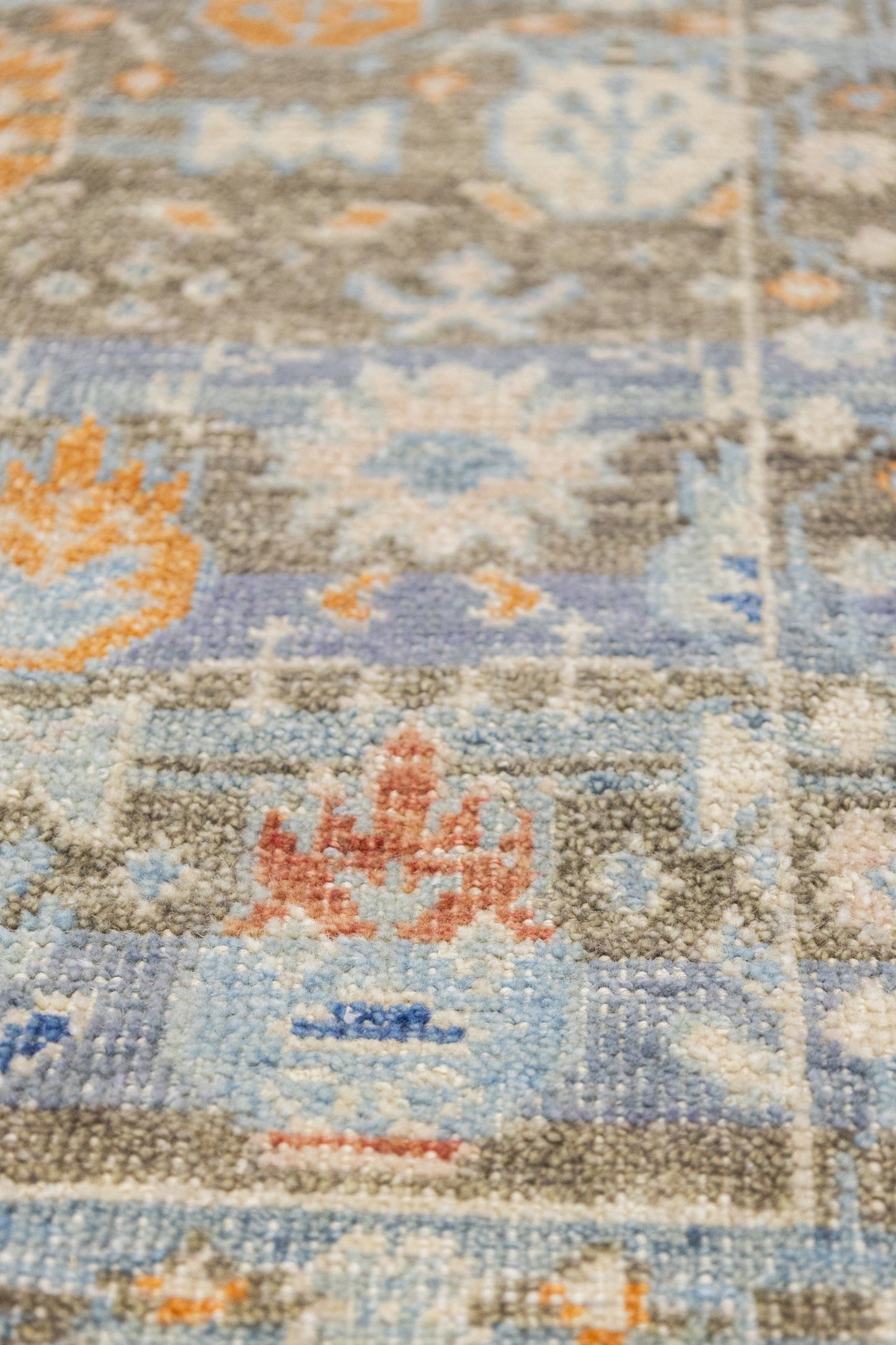 Samarkand Handwoven Transitional Rug, J88879