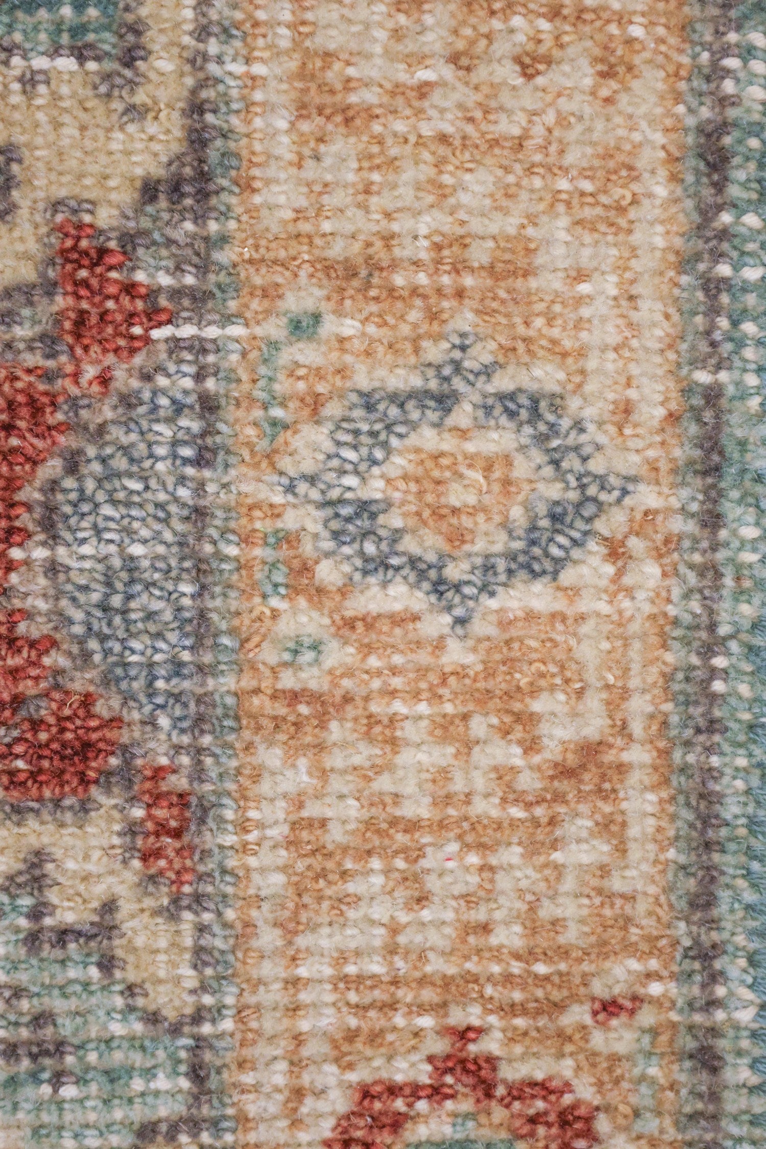 Serapi Handwoven Transitional Rug, J70430
