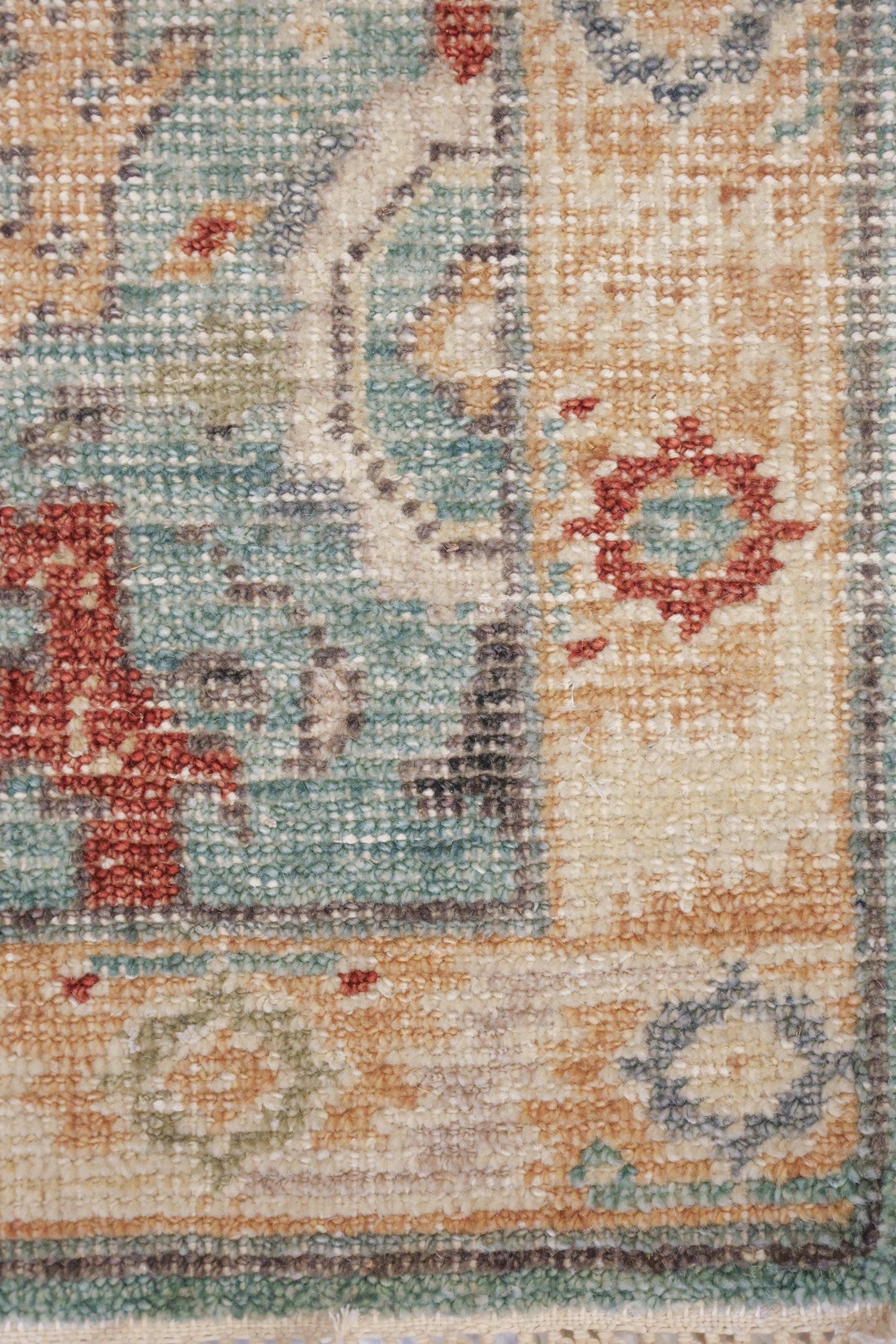 Serapi Handwoven Transitional Rug, J70430