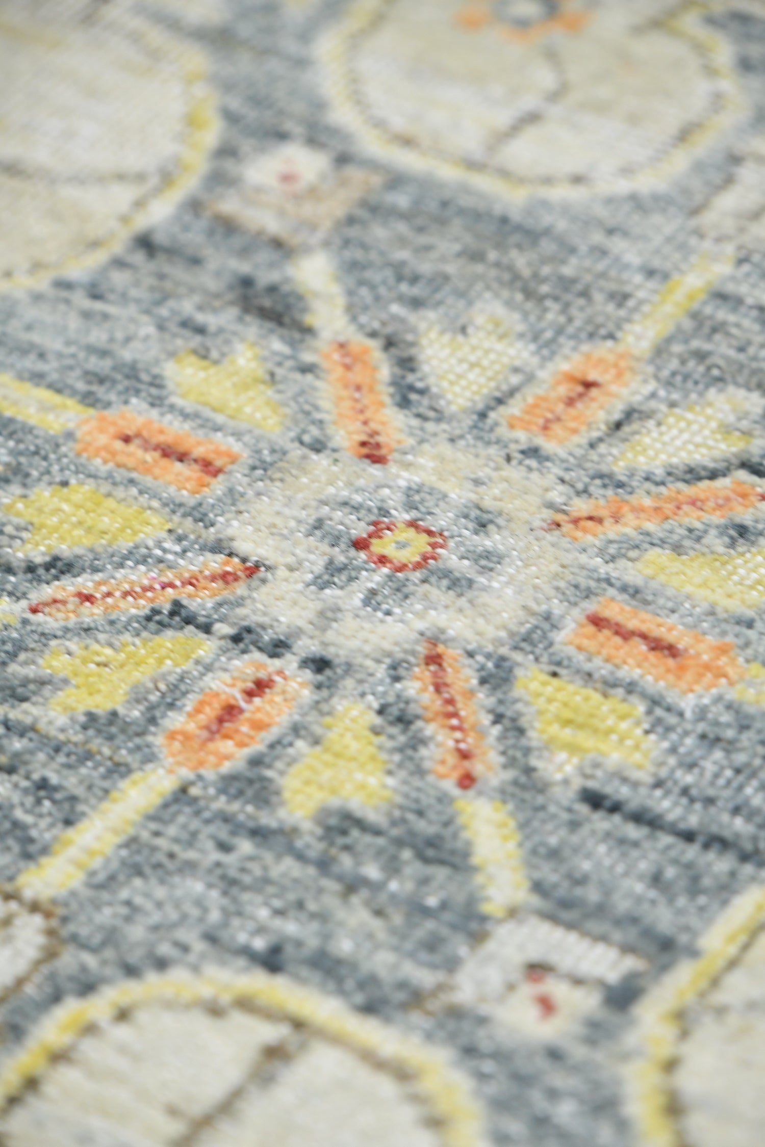 Serapi Handwoven Transitional Rug, J70328