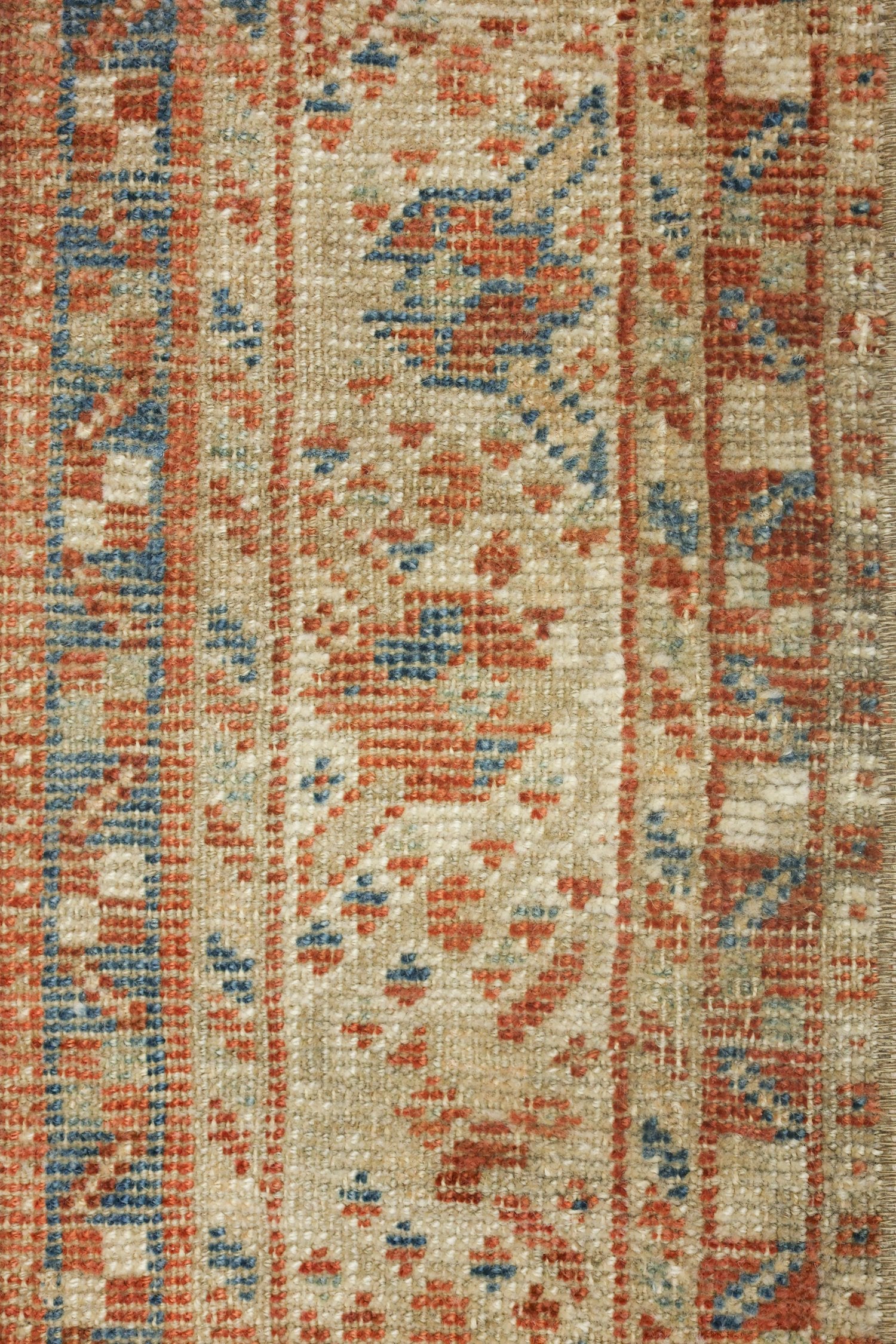 Vintage Shiraz Handwoven Transitional Rug, J73417