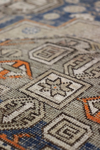 Vintage Shirvan Handwoven Transitional Rug, J66697