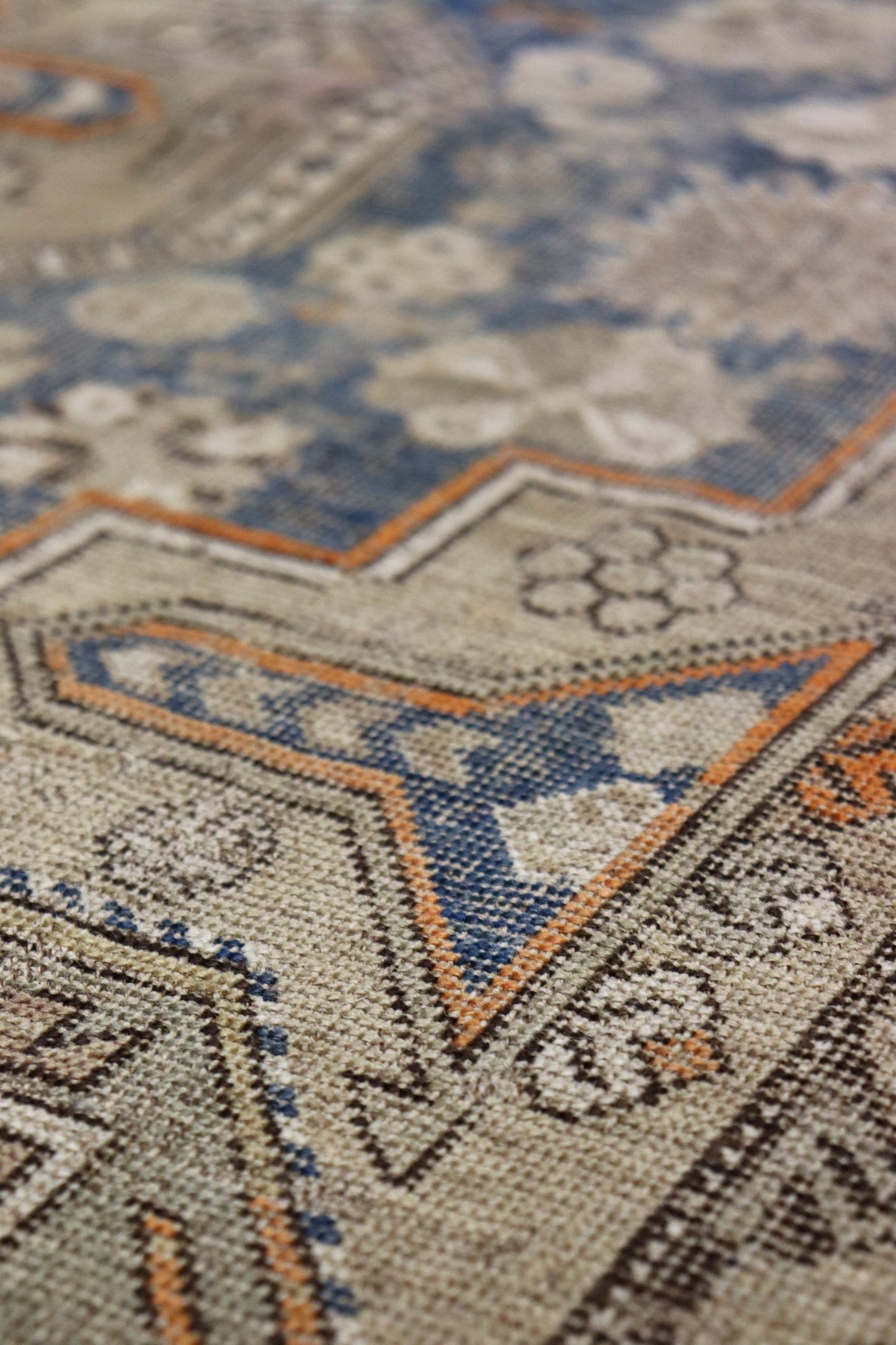 Vintage Shirvan Handwoven Transitional Rug, J66697