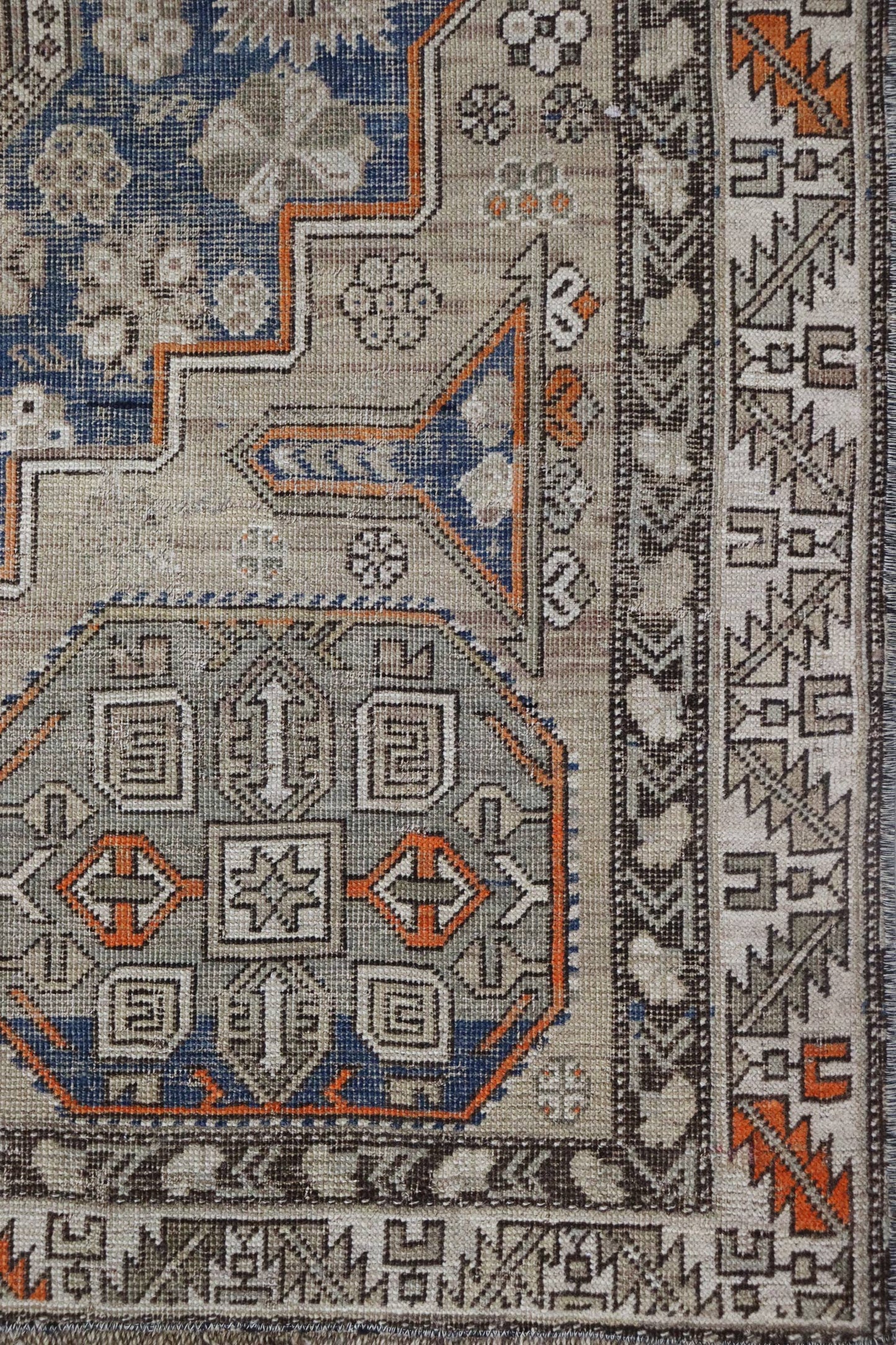 Vintage Shirvan Handwoven Transitional Rug, J66697