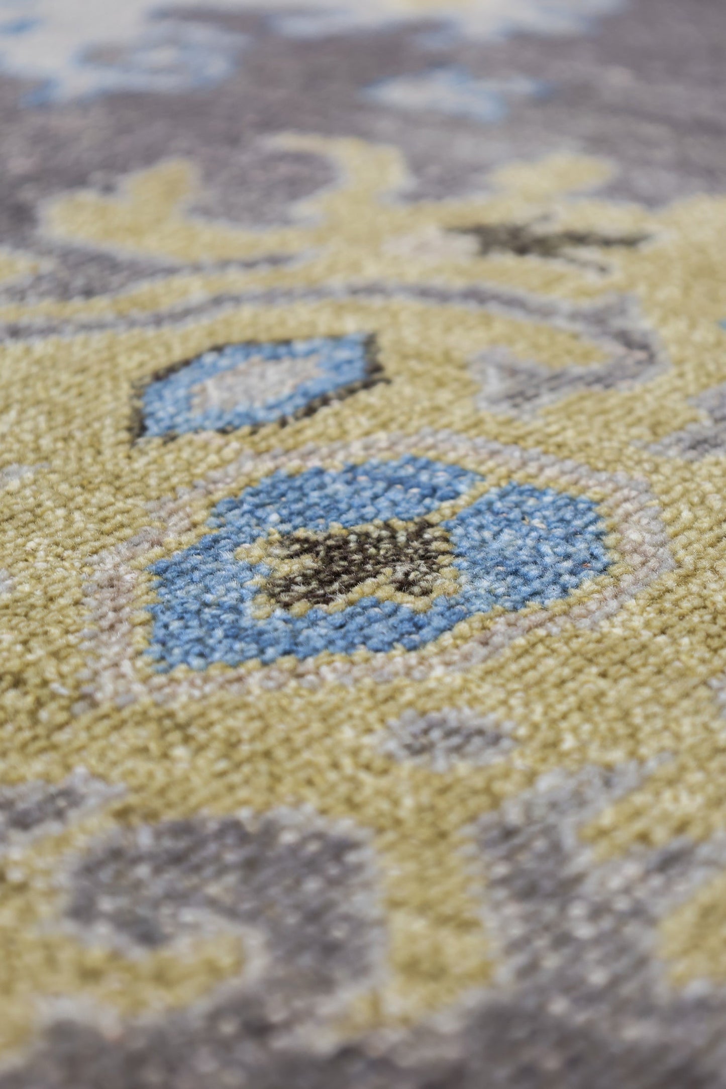 Smirna Handwoven Transitional Rug, J80004