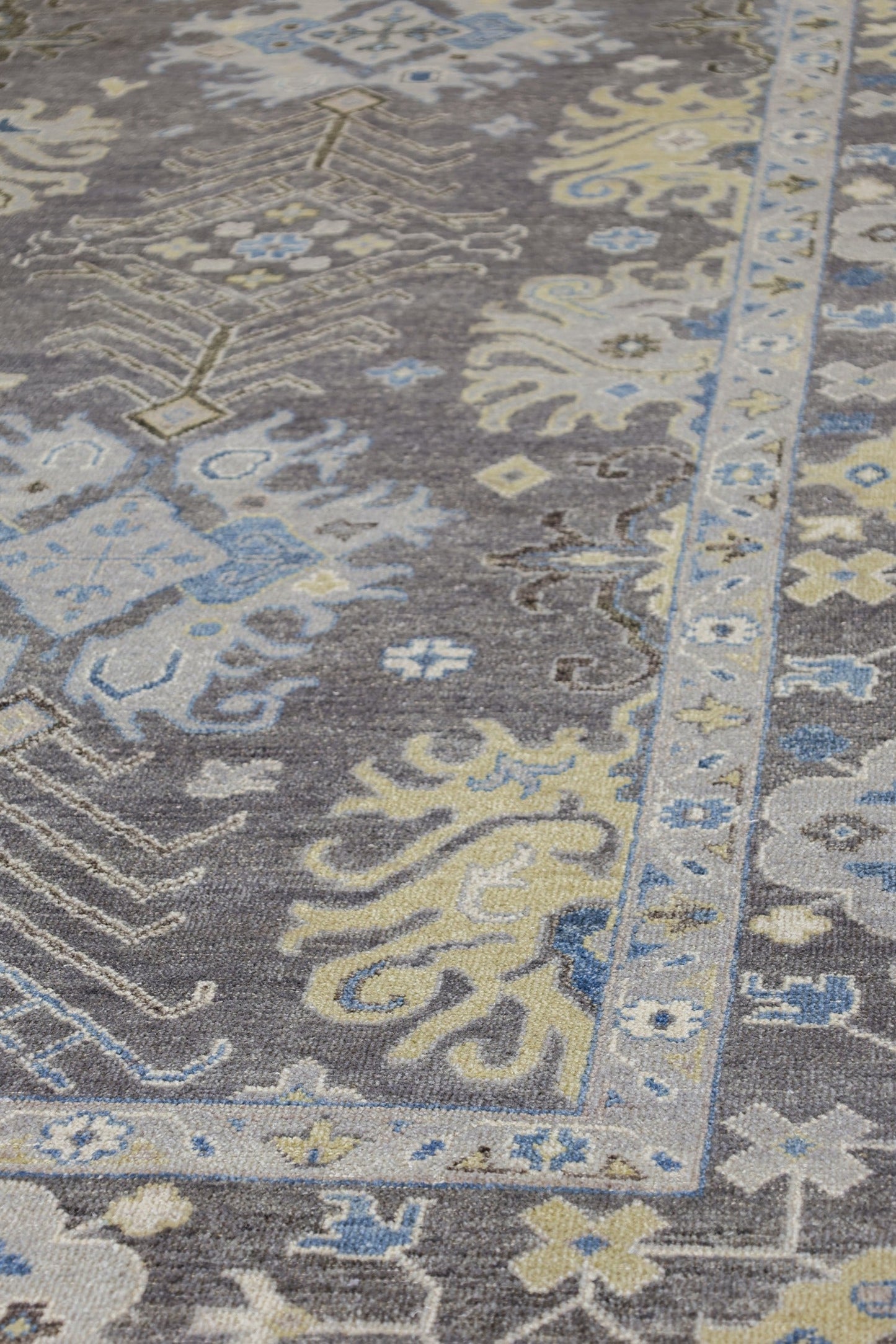 Smirna Handwoven Transitional Rug, J80022