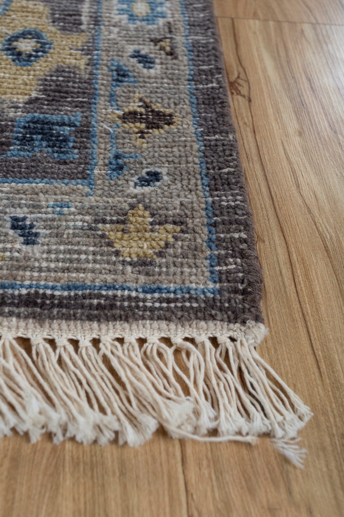Smirna Handwoven Transitional Rug, J87615