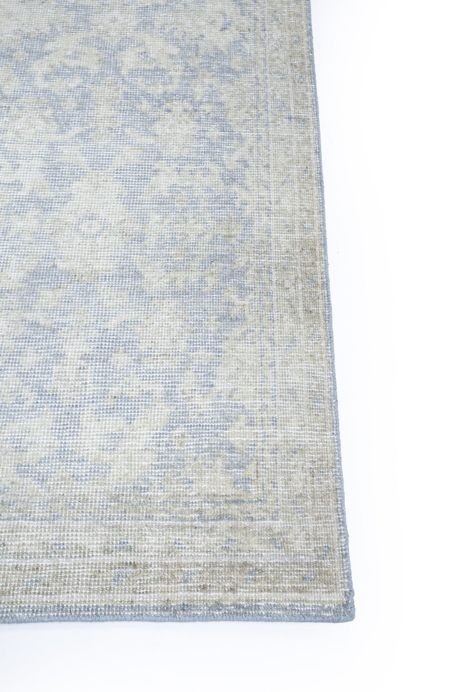 Sultanabad Handwoven Transitional Rug, J70191