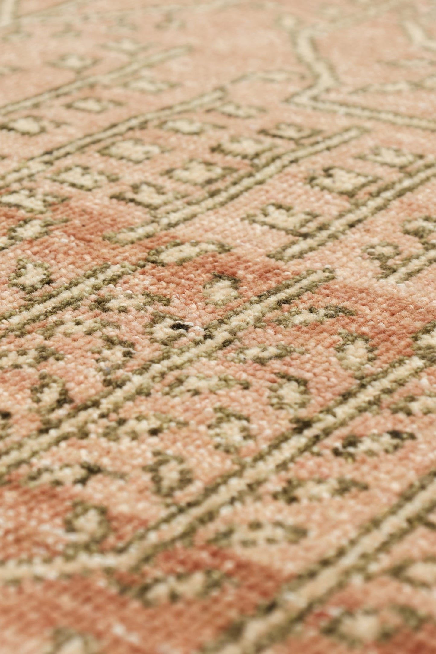 Willow Luri Handwoven Transitional Rug, J80639