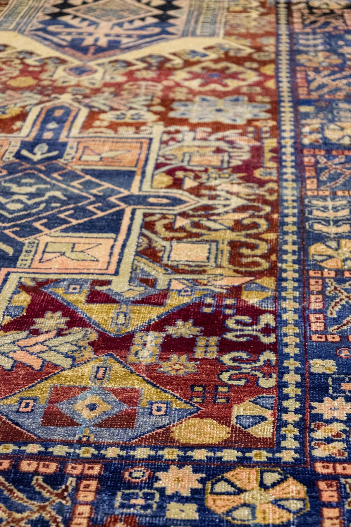 Agra Karaja Handwoven Tribal Rug, J88470