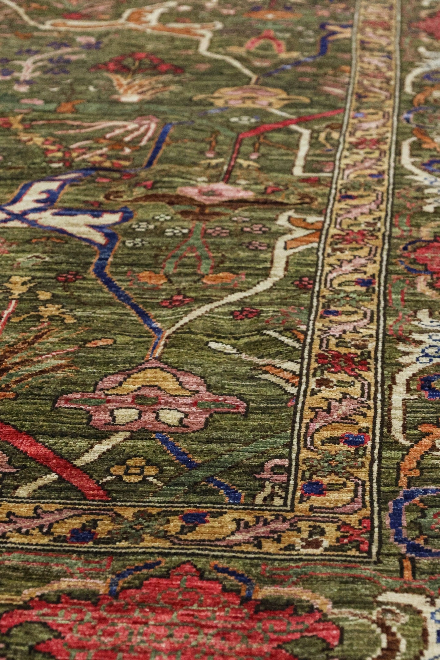 Arabesque Bijar Handwoven Tribal Rug, J81417