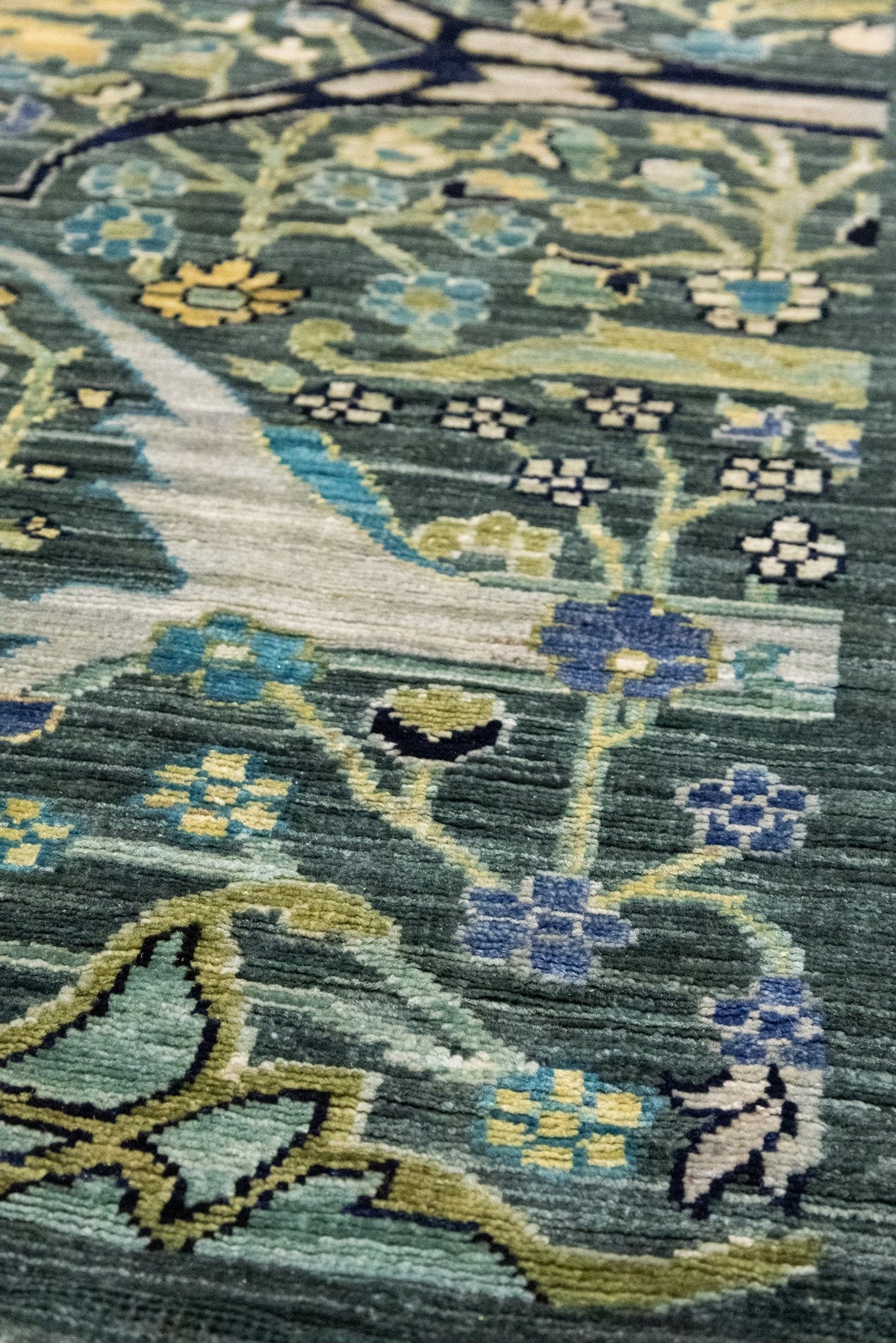 Arabesque Handwoven Tribal Rug, J86069