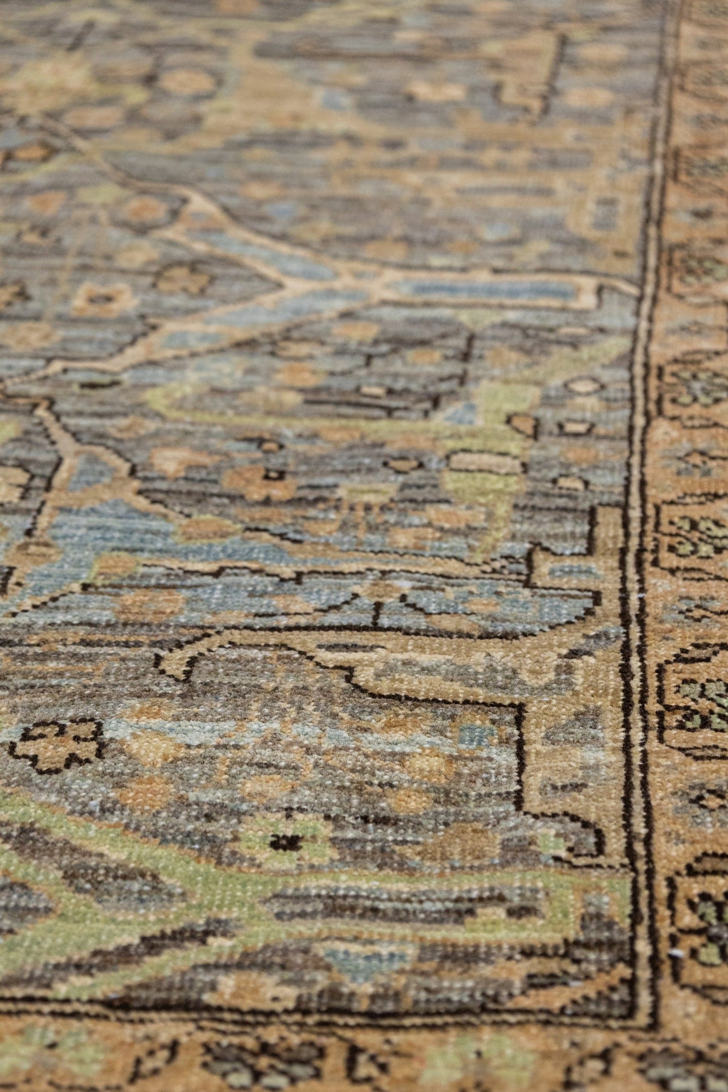 Arabesque Handwoven Tribal Rug, J89283