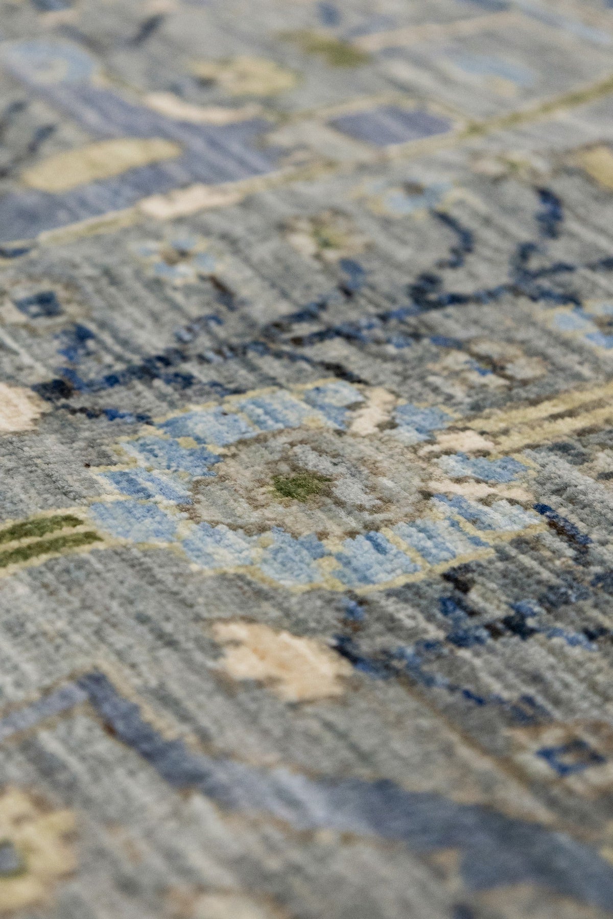 Arabesque Handwoven Tribal Rug, J89313