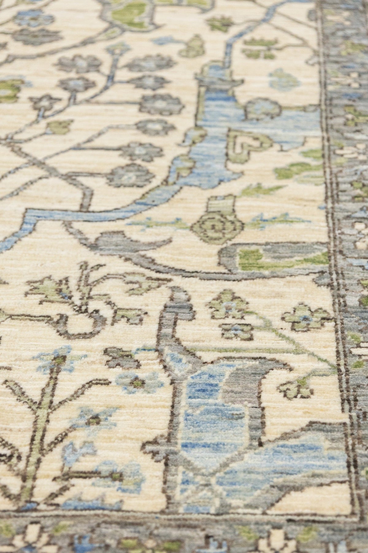 Arabesque Handwoven Tribal Rug, J89317