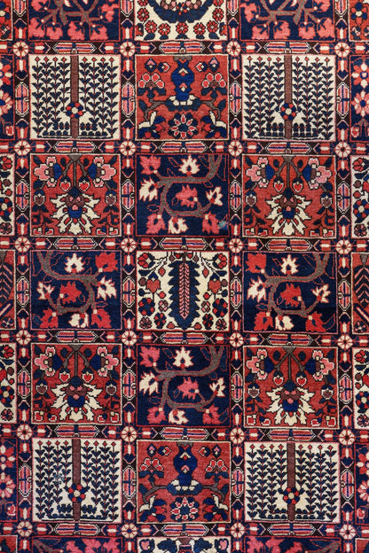 Antique BakhtiariTribal Rug, 83425