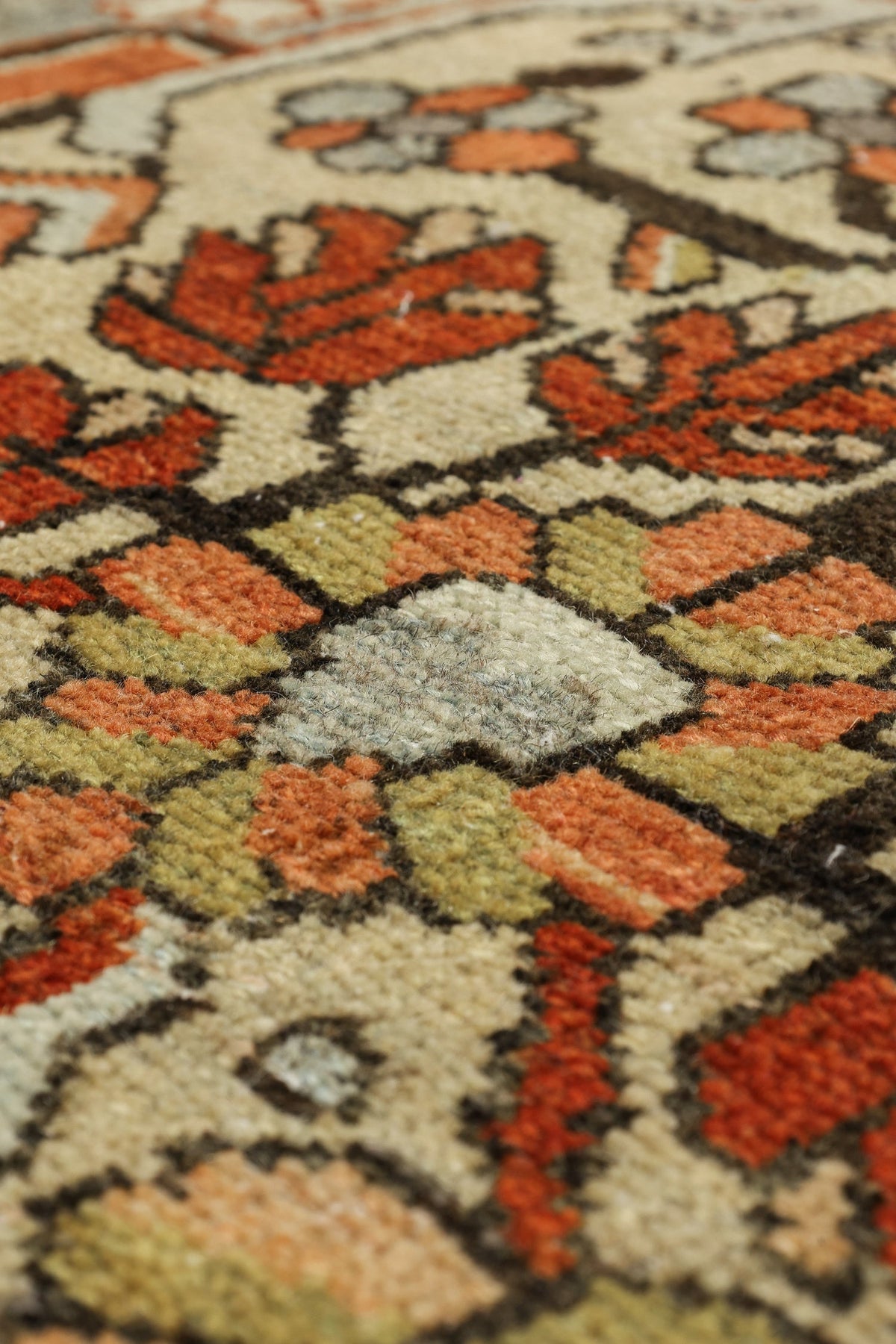 Antique Bakhtiari Handwoven Tribal Rug, J81291