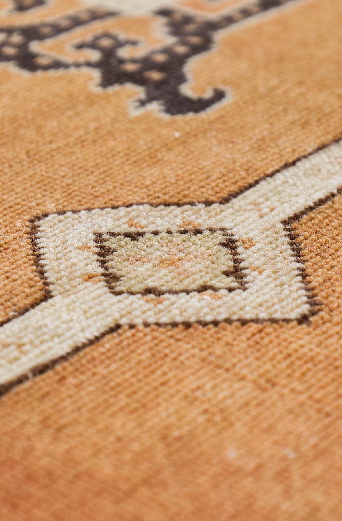 Vintage Bakshaish Handwoven Tribal Rug, J79416