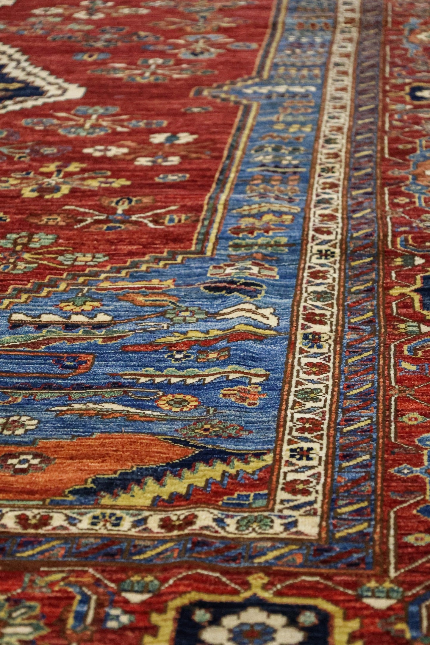 Bakshaish Handwoven Tribal Rug, J81368