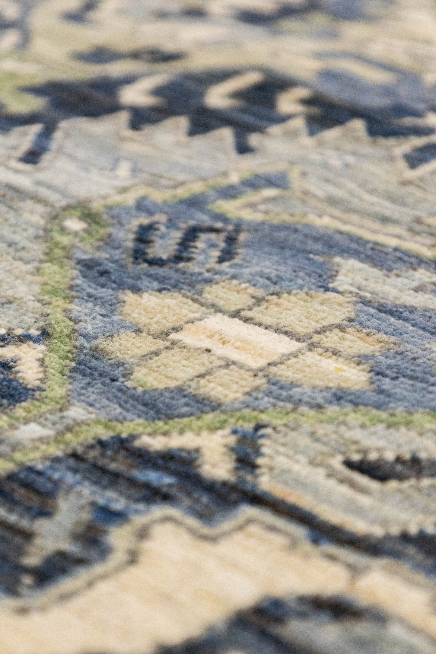 Bakshaish Handwoven Tribal Rug, J87101