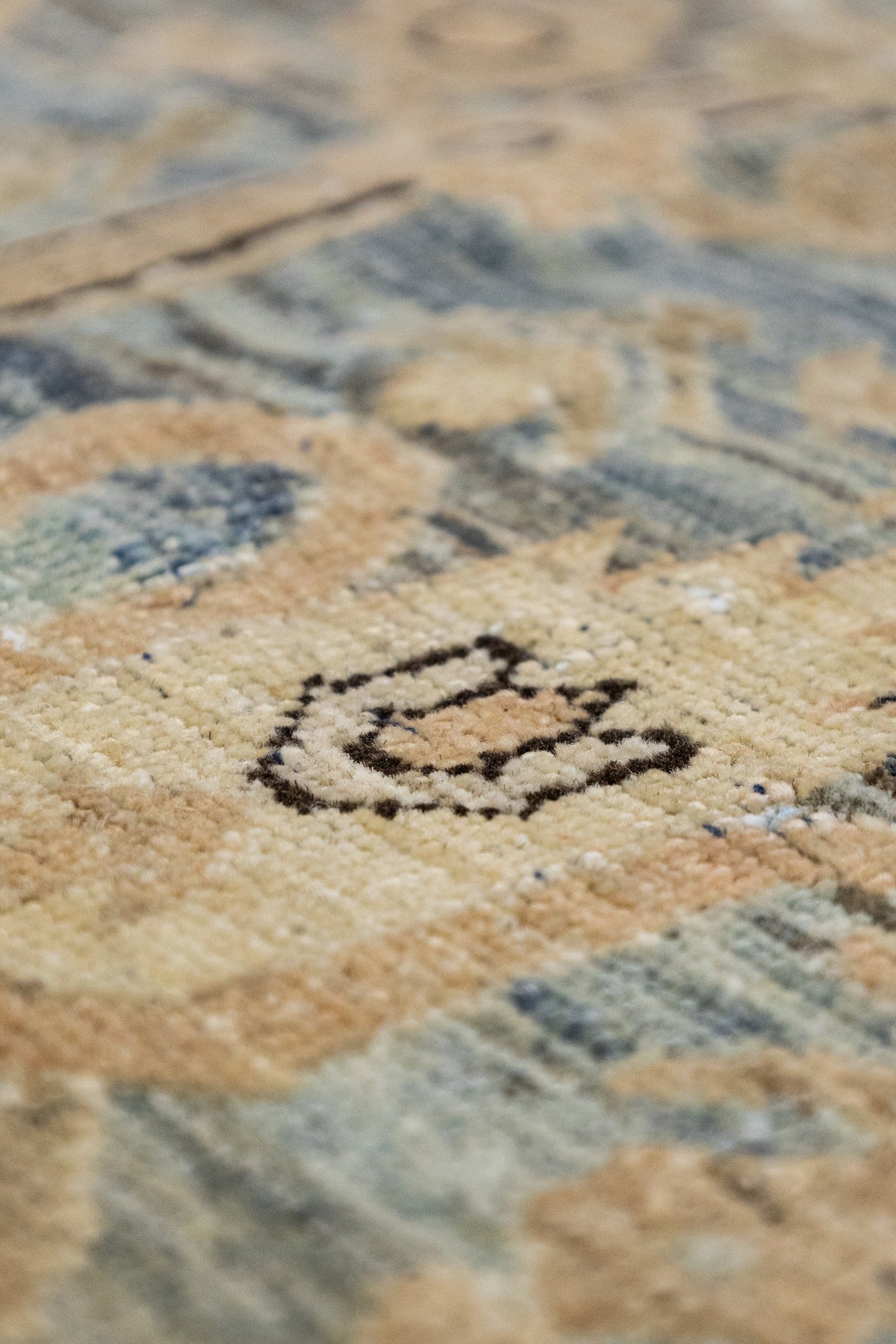 Bakshaish Handwoven Tribal Rug, J89280