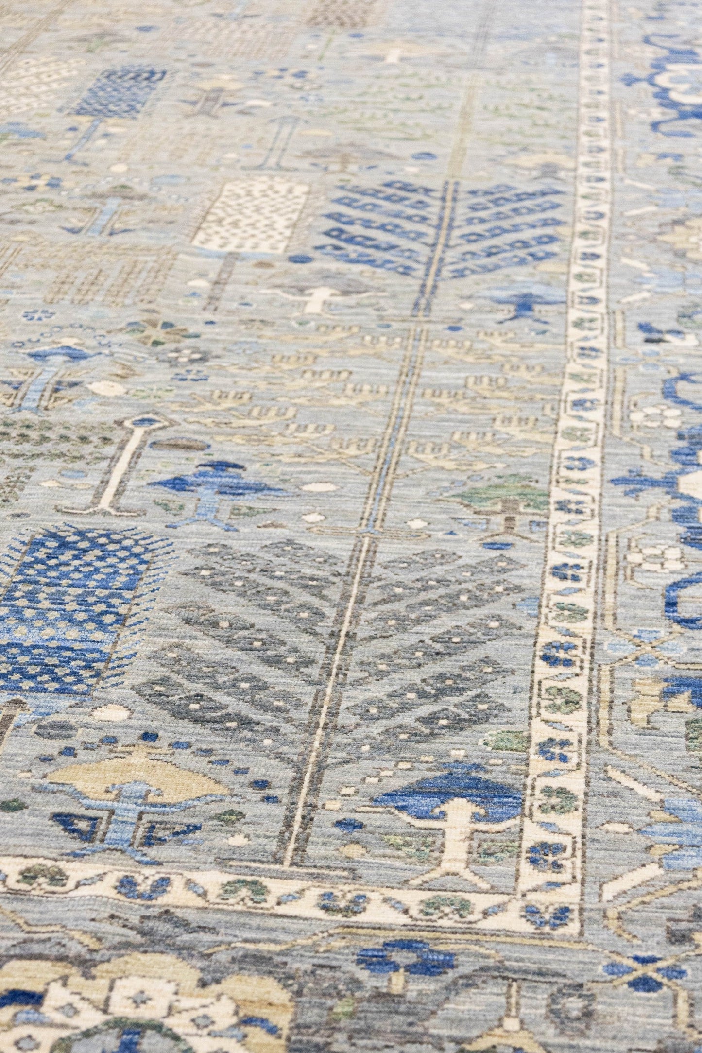 Bakshaish Willow Handwoven Tribal Rug, J87102
