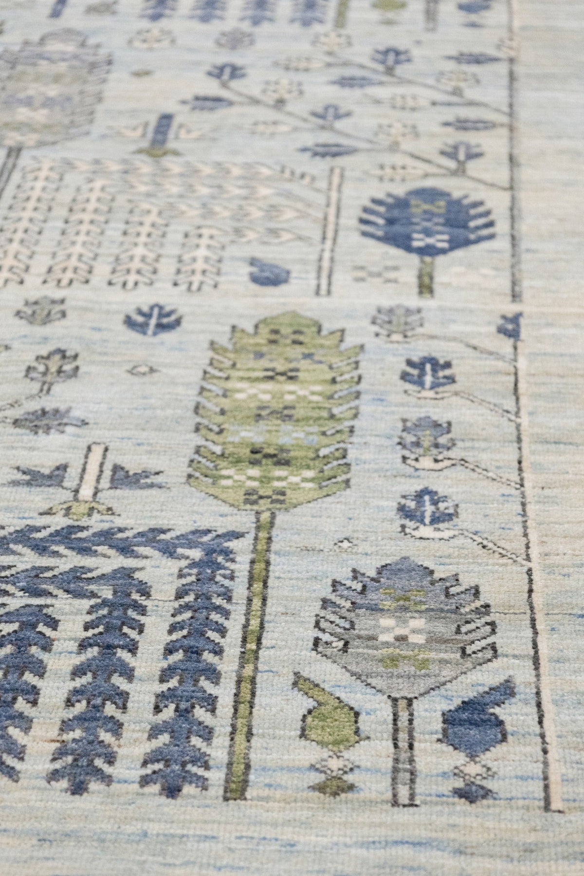 Bakshaish Willow Handwoven Tribal Rug, J89331