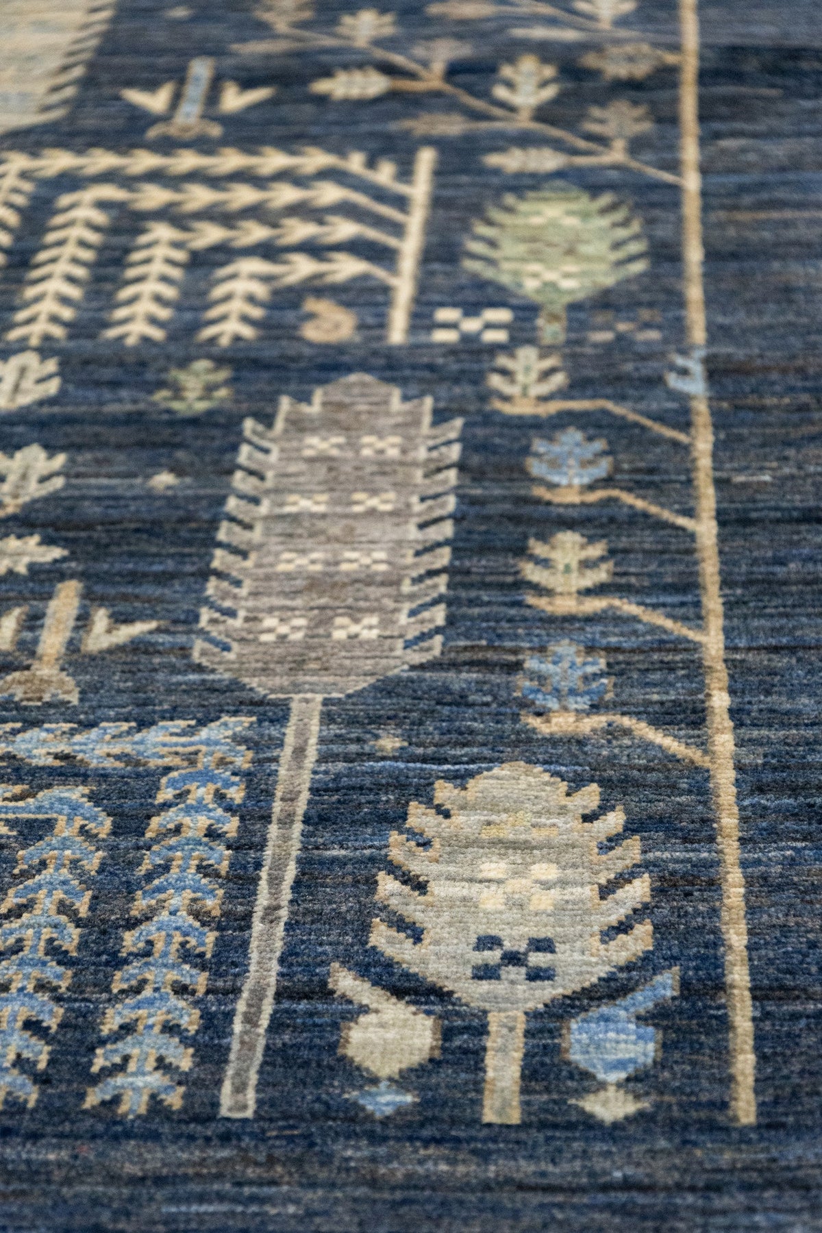 Bakshaish Willow Handwoven Tribal Rug, J89346