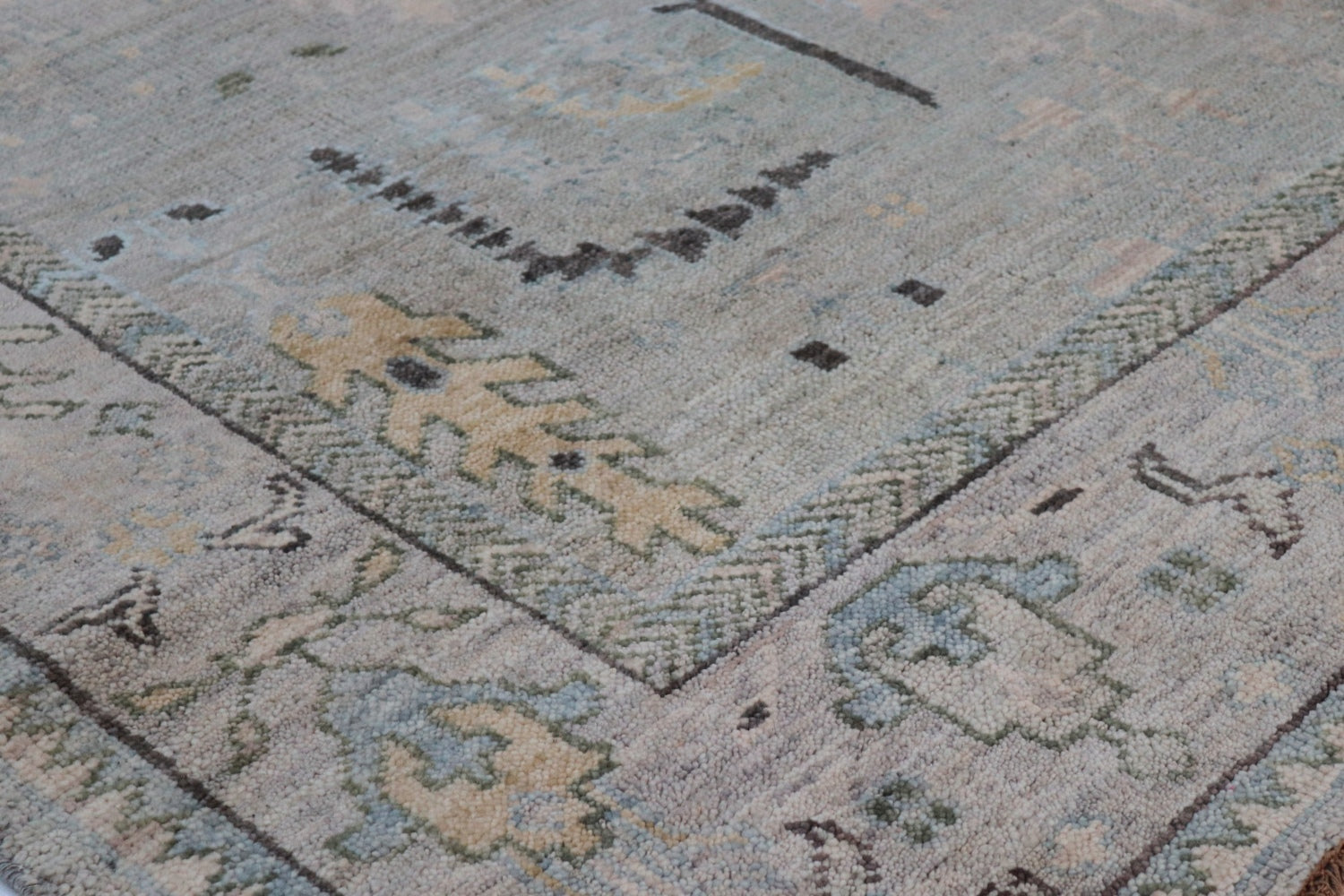 Bakshaish 1 Handwoven Tribal Rug, J71681