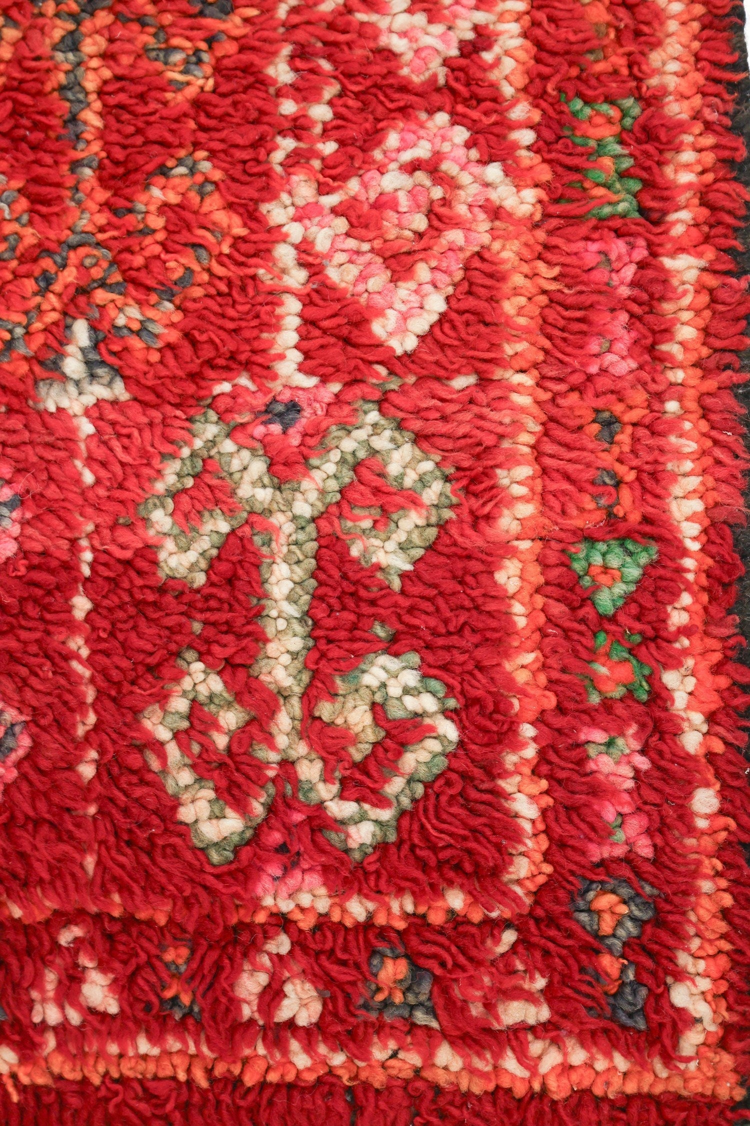 Vintage Berber Handwoven Tribal Rug, J62413