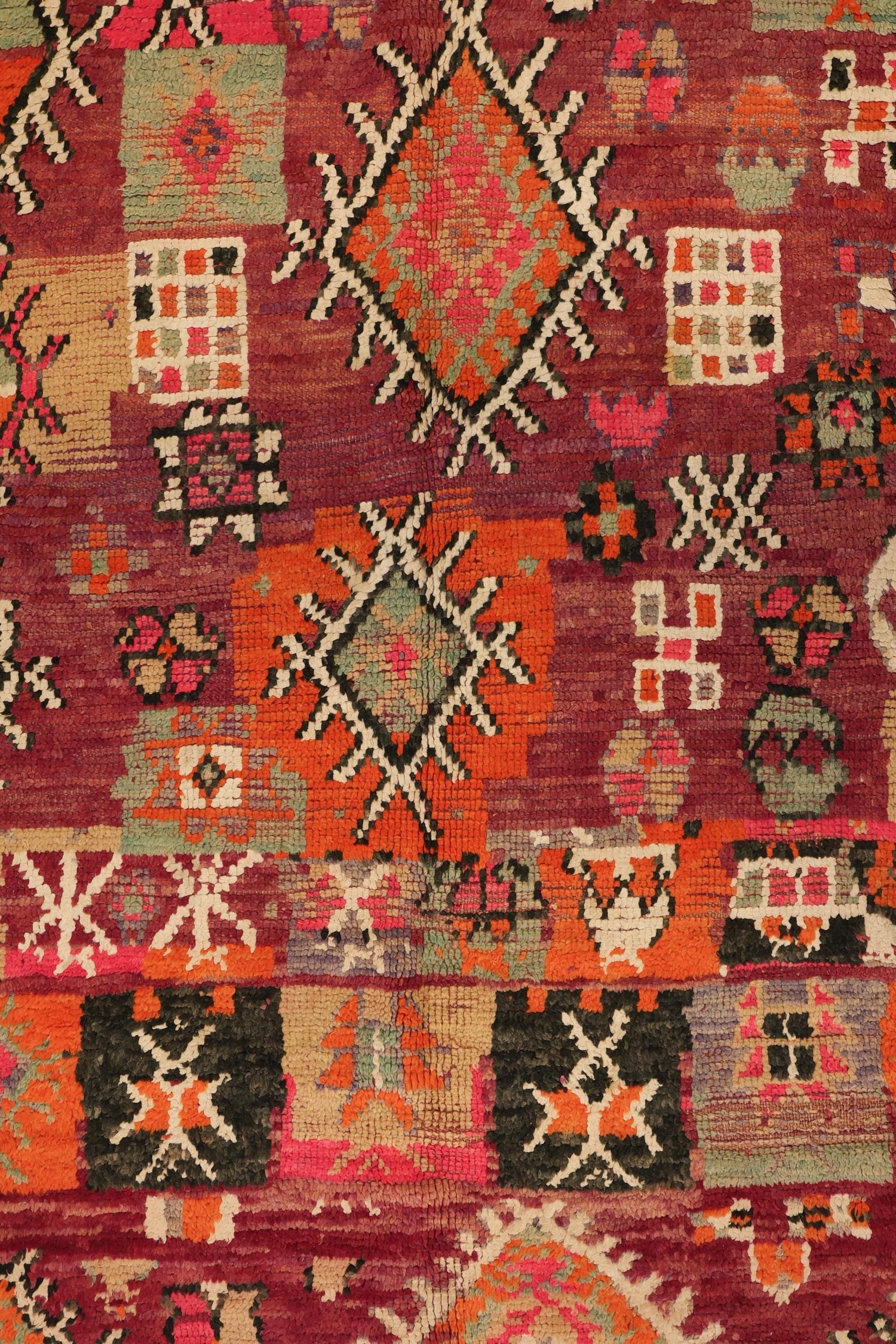 Vintage Berber Handwoven Tribal Rug, J62415