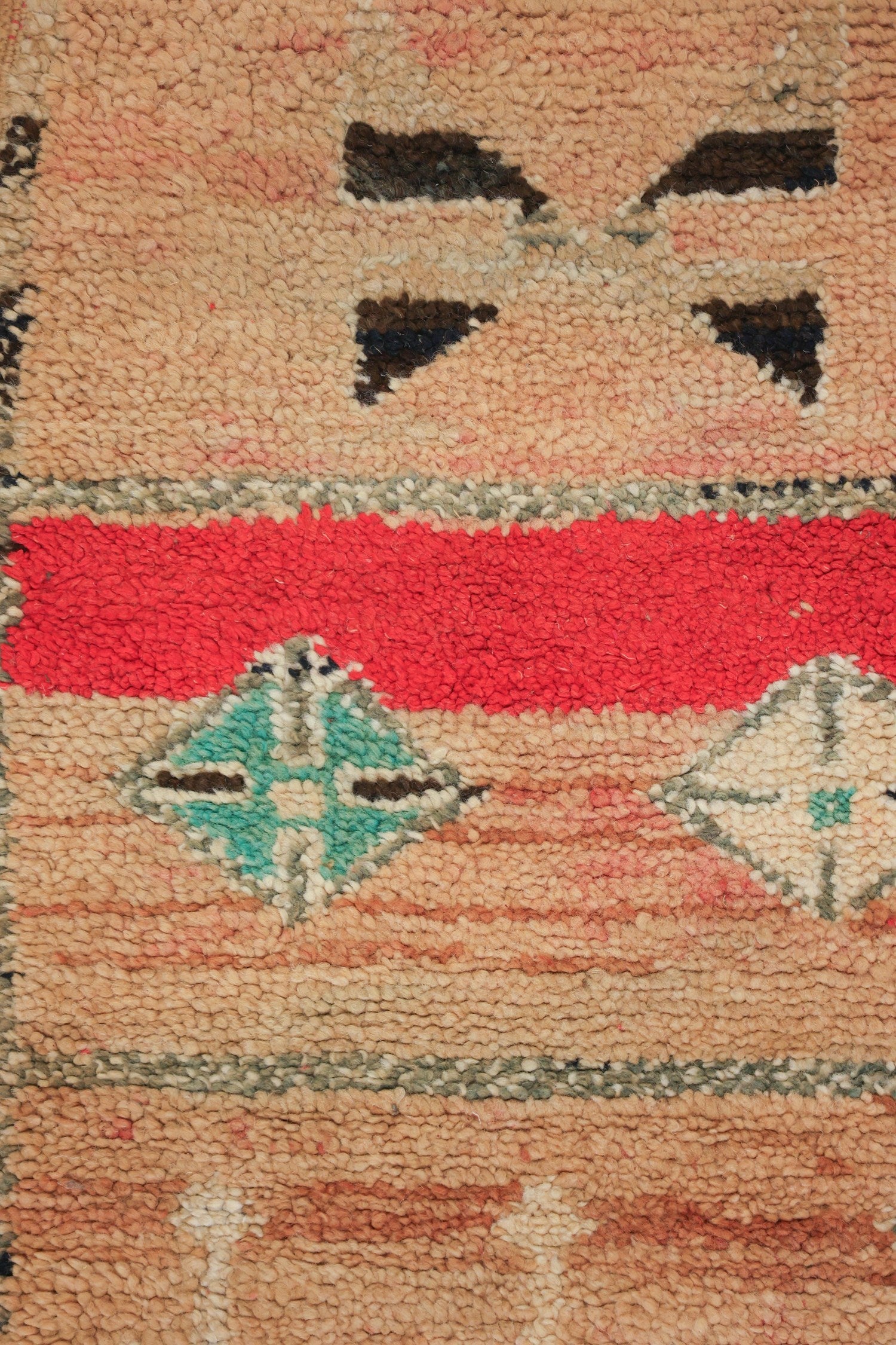 Vintage Berber Handwoven Tribal Rug, J62418