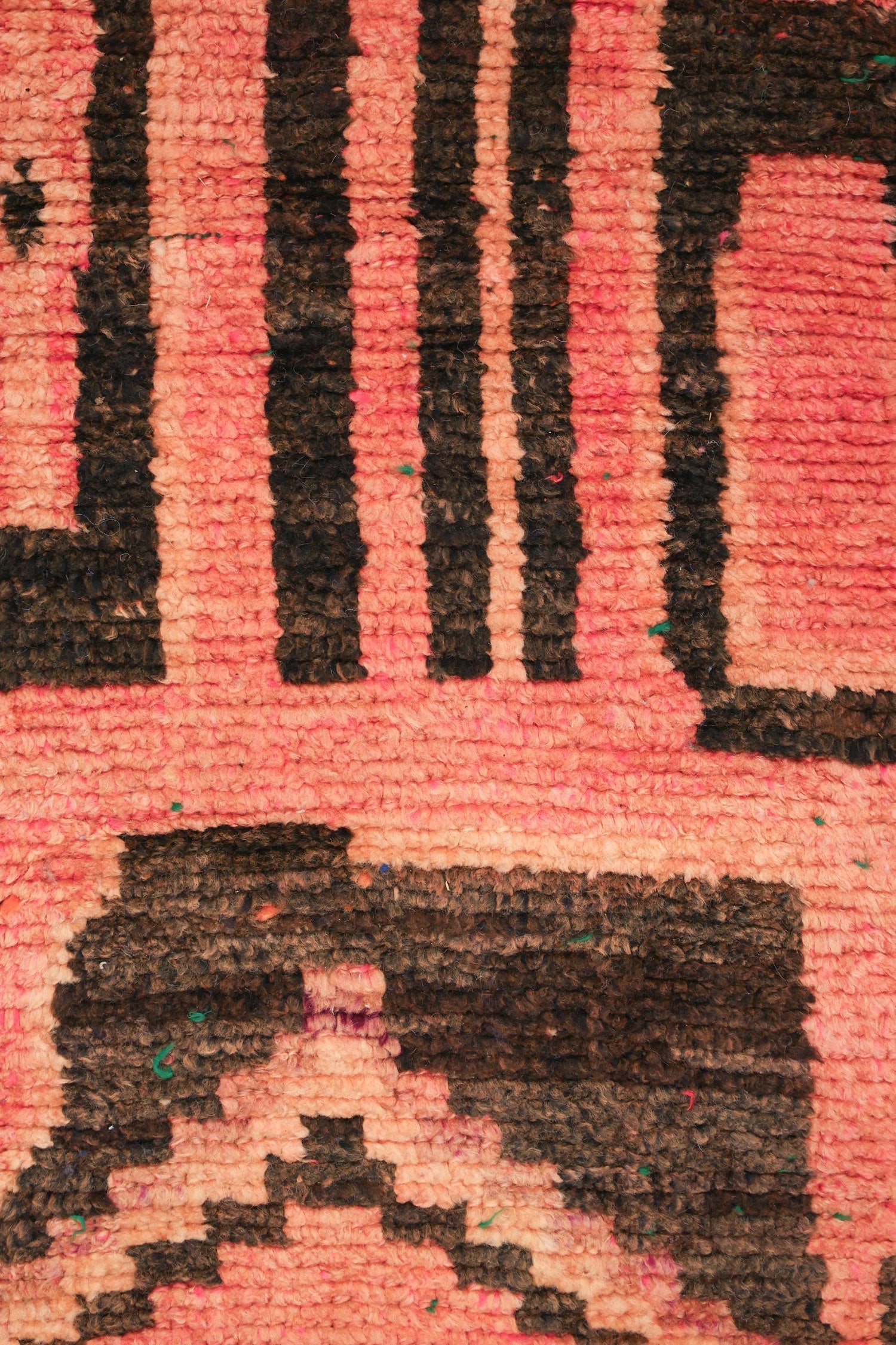 Vintage Berber Handwoven Tribal Rug, J71872