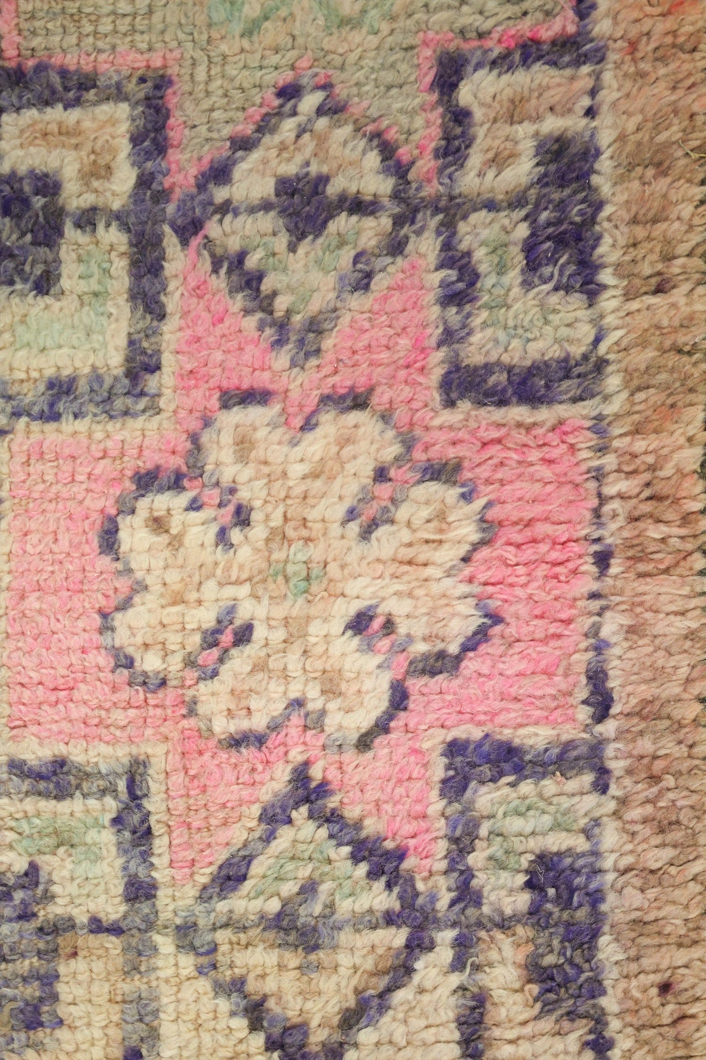 Vintage Berber Handwoven Tribal Rug, J75032