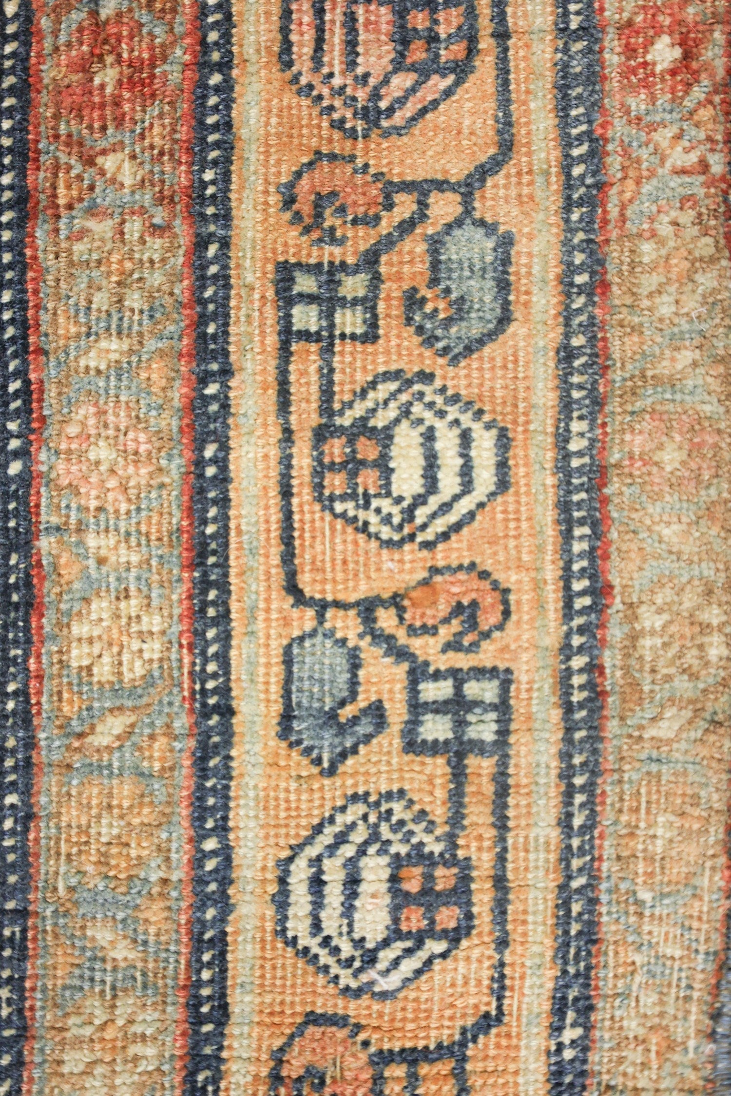 Vintage Bijar Handwoven Tribal Rug, J73251