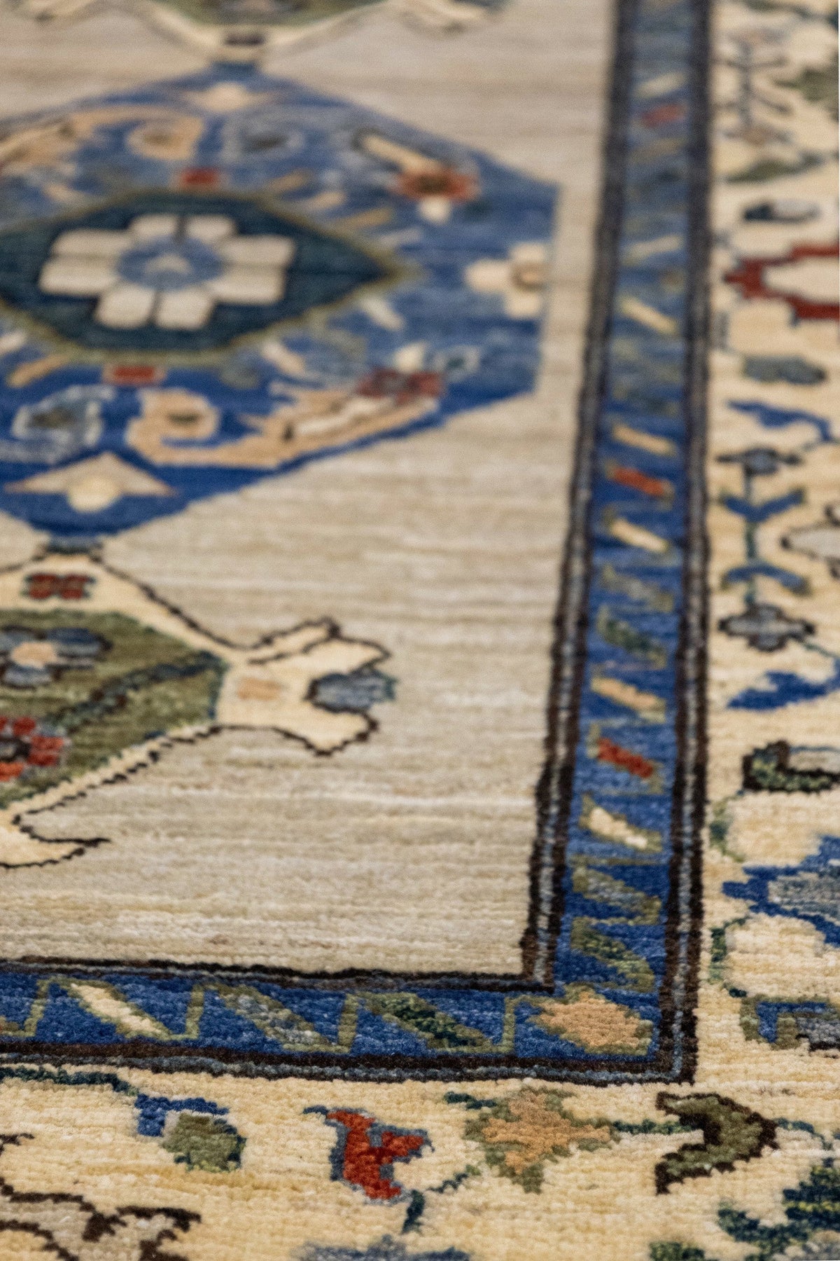 Bijar Handwoven Tribal Rug, J86211