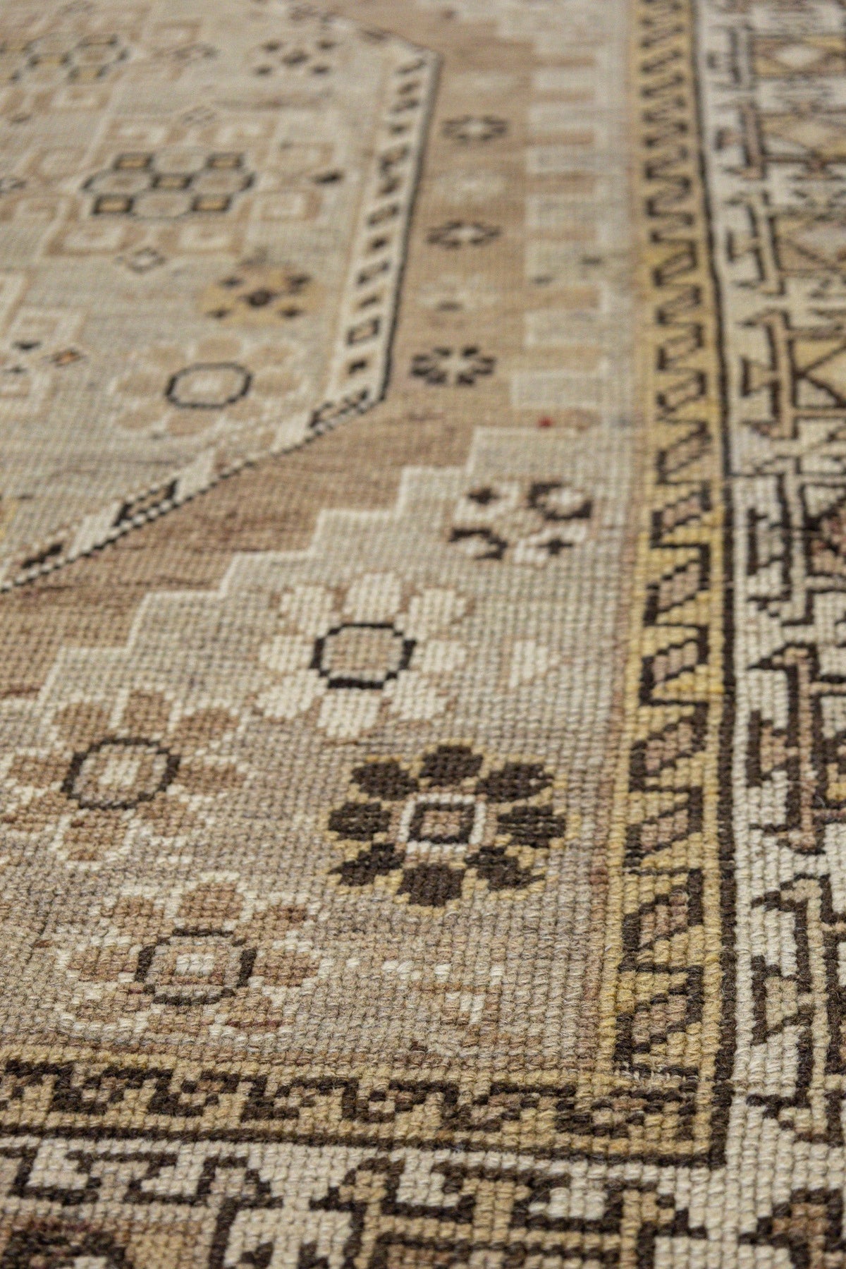 Vintage Derband Handwoven Tribal Rug, J86504